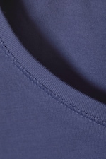 Lila - Schmal geschnittenes T-Shirt - 1