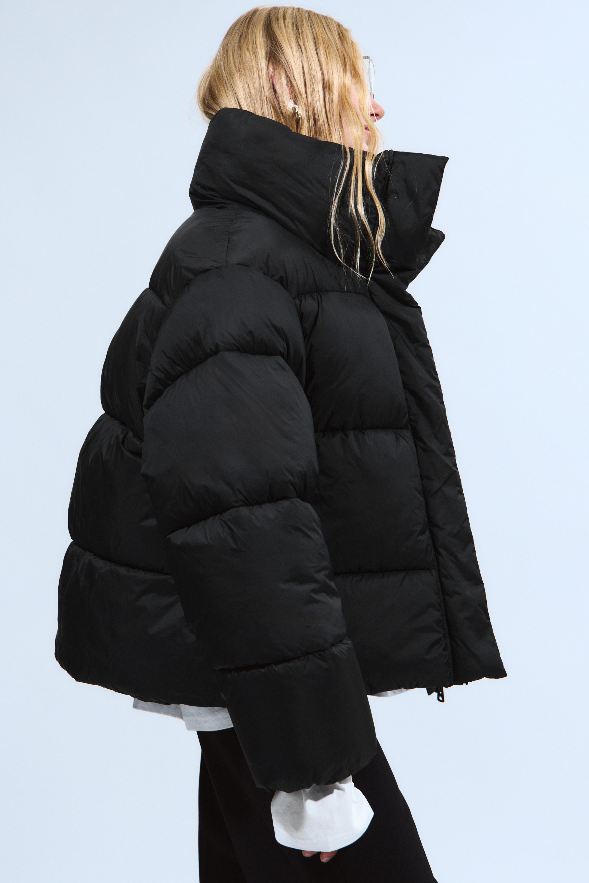 Black - Short Oversized Puffer Jacket - 5