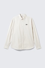Beige med broderte striper - Oversized stripete poplinskjorte med knapper - 0