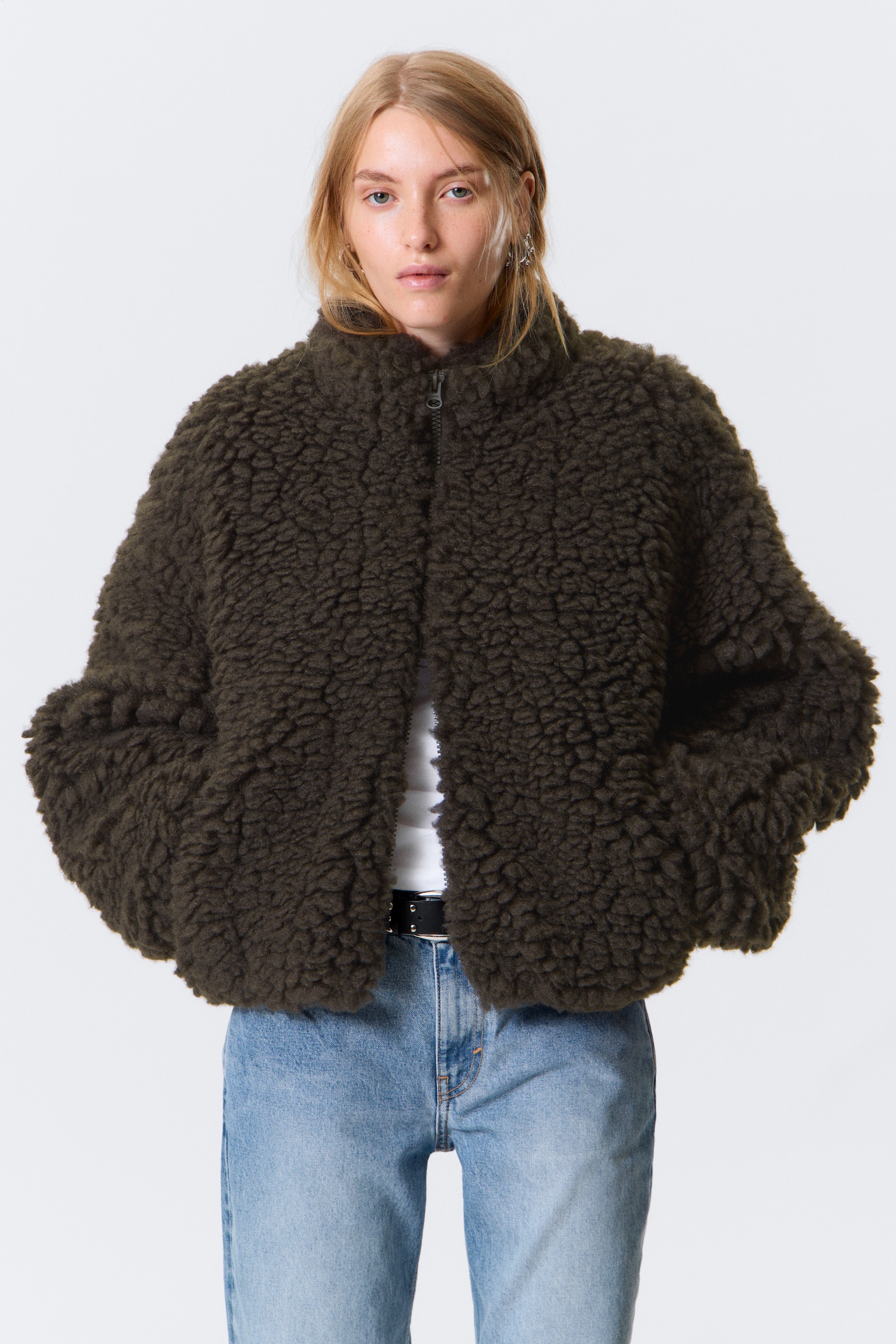 Flauschige Oversize-Jacke mit Reißverschluss - Braun/Staubgrau/Staubiges Beige - 6