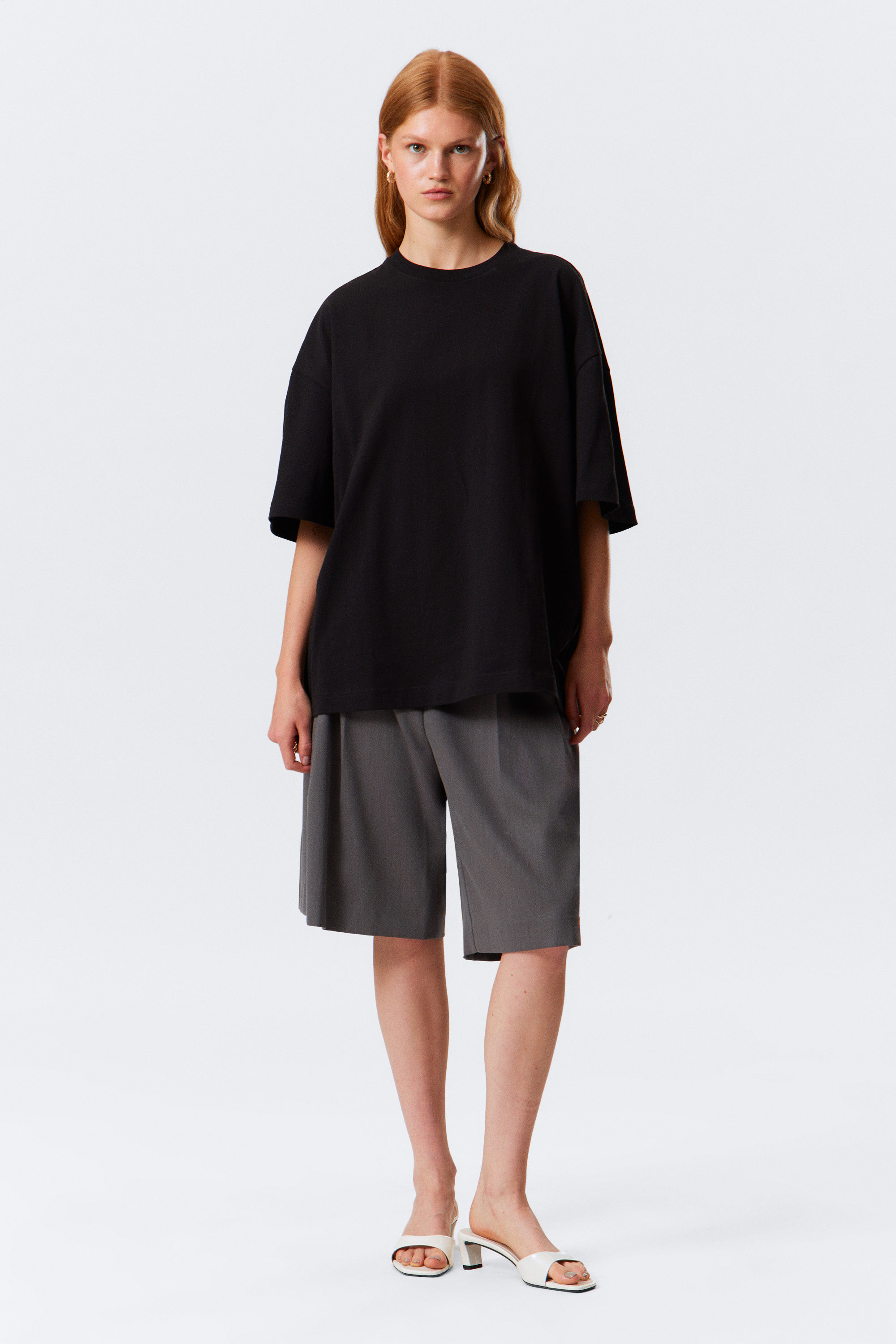Black - Oversized Short-Sleeved Cotton T-shirt - 1