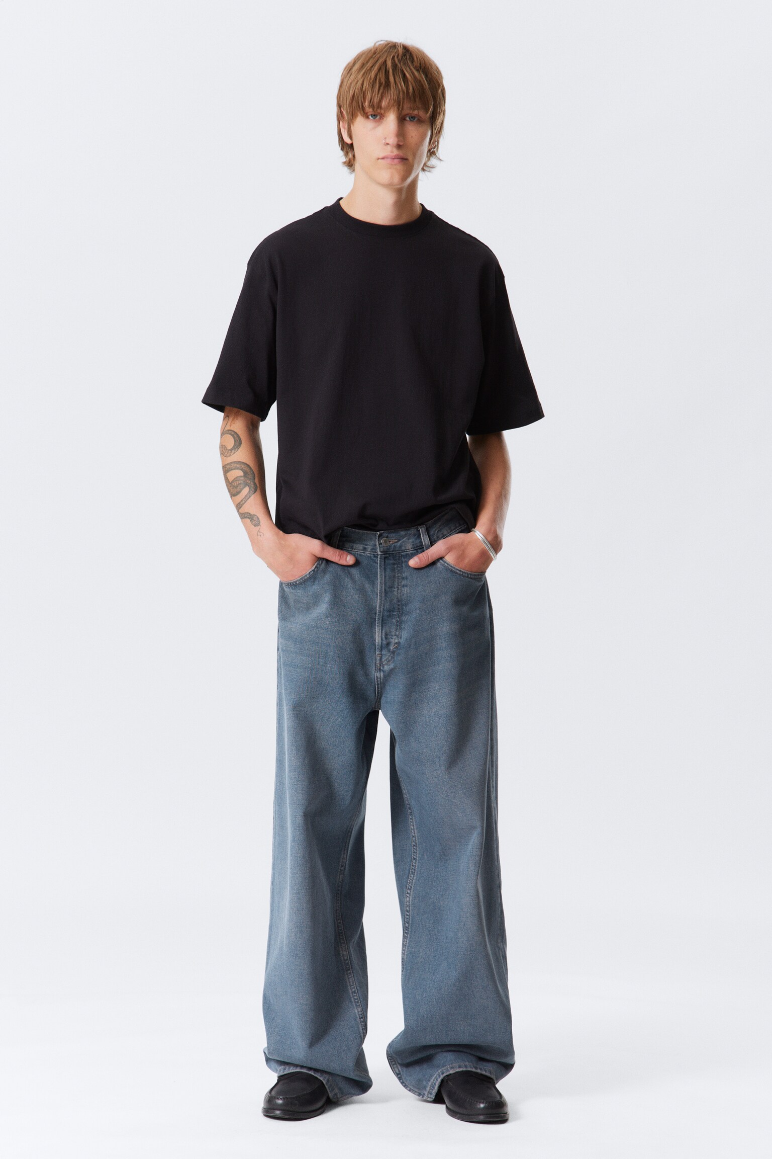 Astro Loose Baggy Leg Jeans - Kite Blue - Mittelblau/Board Blue - Mittelblau/Blue Stream - Mittelblau/Tuned Black - Schwarz/Blue Rinse - Dunkelblau/Minen-Grau/Dunkles Schwarz - Schwarz/Black Rinse - Schwarz/Snow Blue - Hellblau/Mine Blue - Mittelblau/Torn Blue - Mittelblau