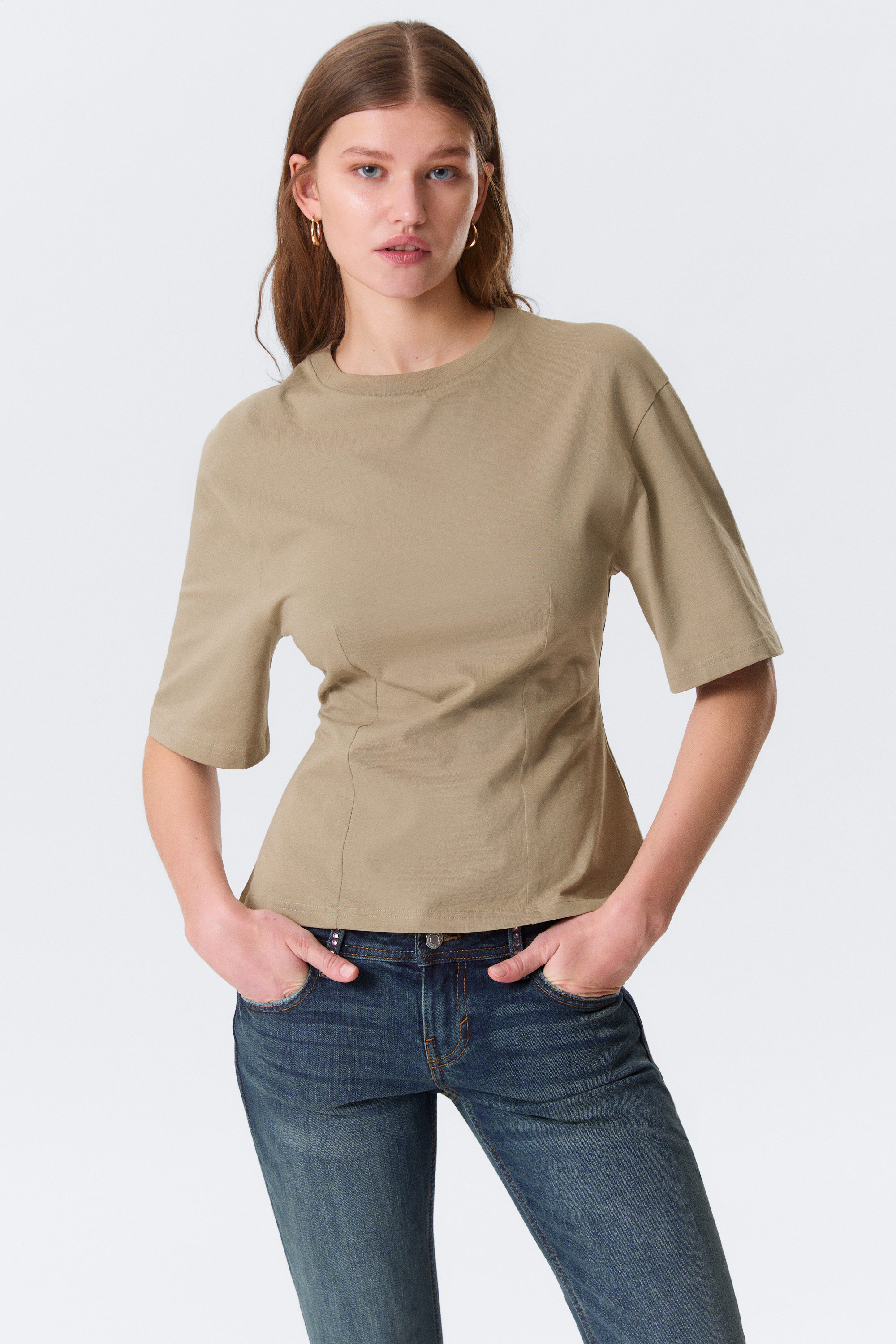 fitted dart detail t-shirt - Light Khaki Green | Monki WW