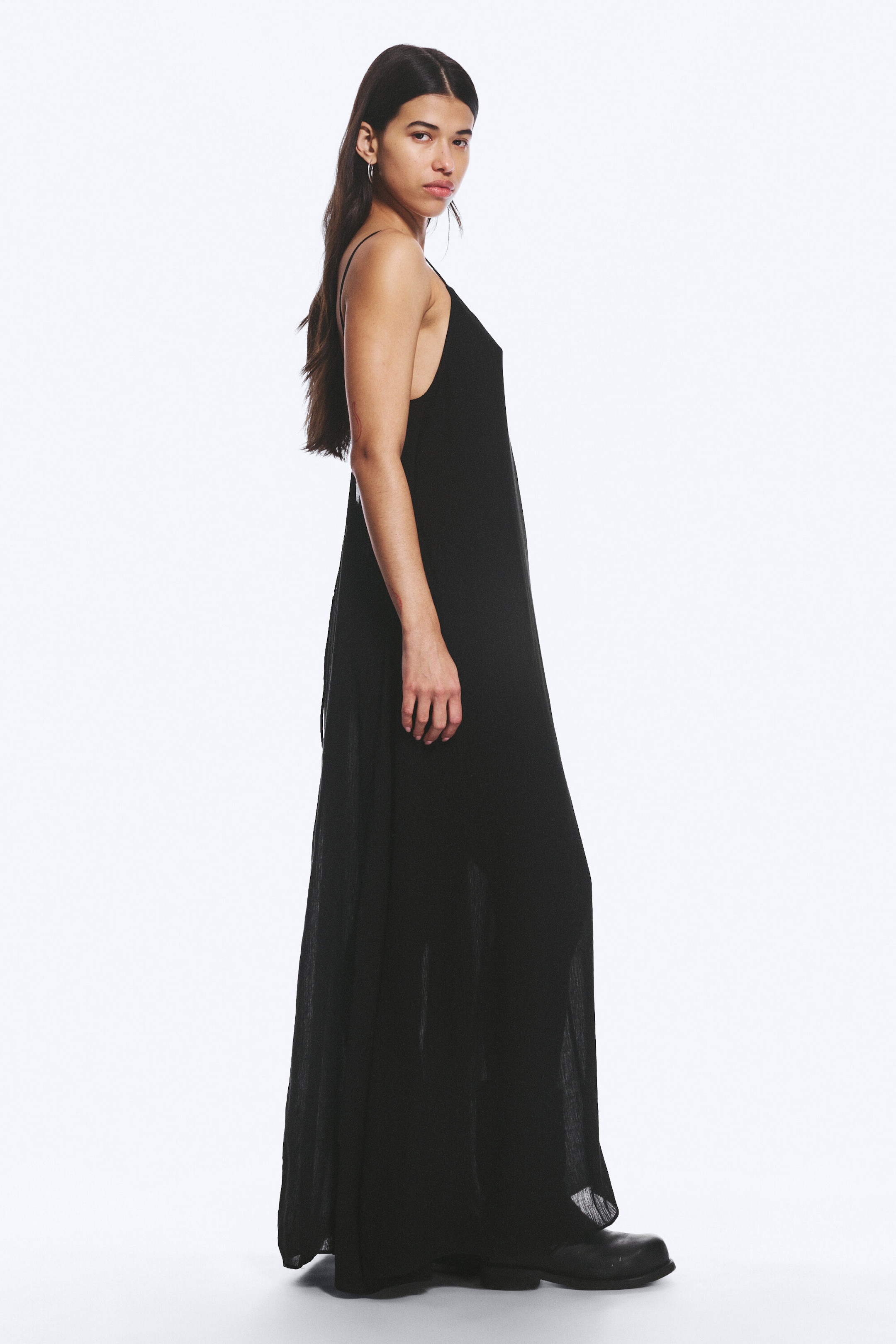 Black - Flowy Maxi Dress - 2