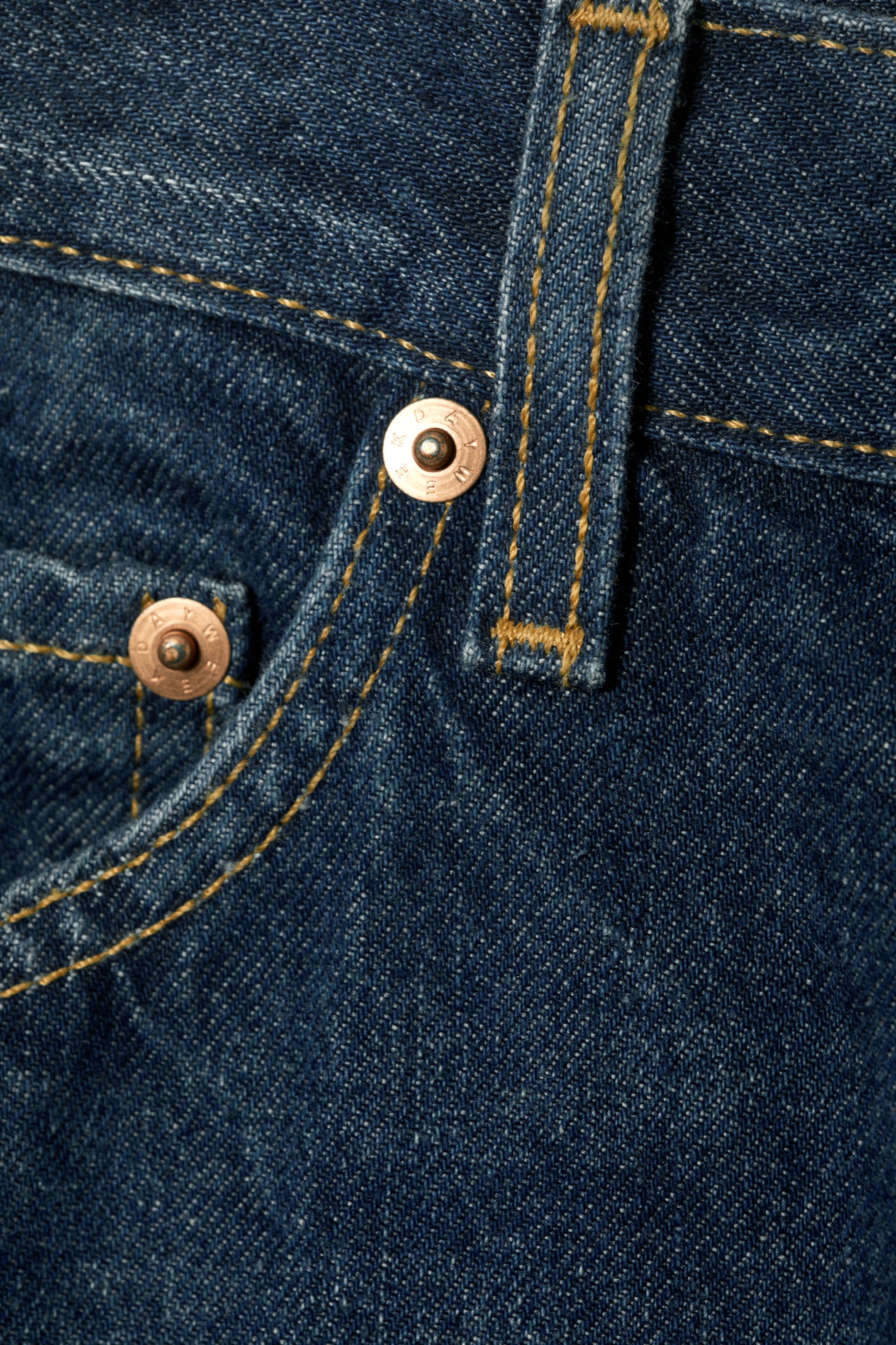 Compact Blue - Dunkelblau - Entspannte Tapered-Jeans "Barrel" - 1