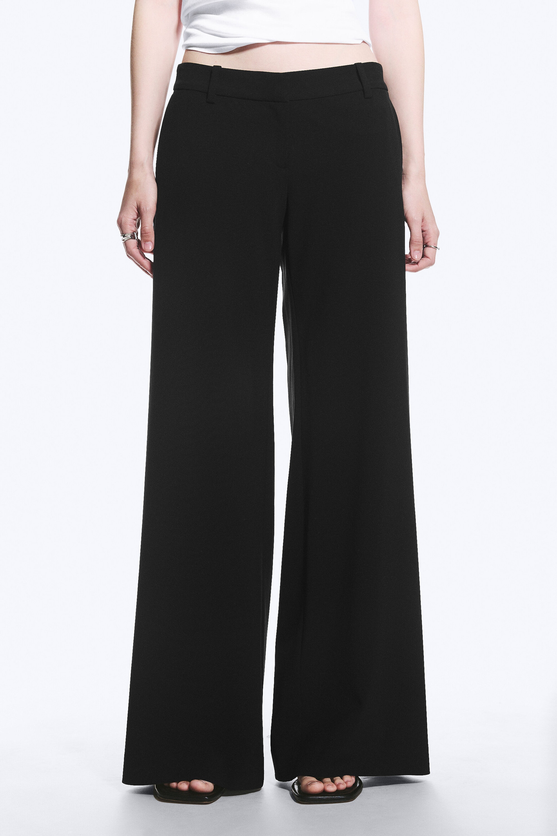 Black - Low Flared Suit Trousers - 1