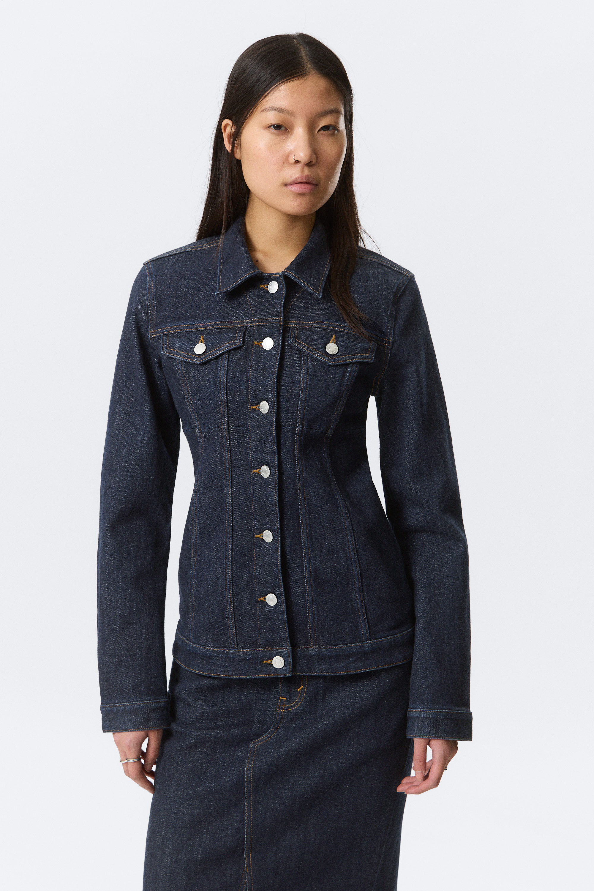 Blue Rinse - Dunkelblau - Taillierte Jeansjacke - 1