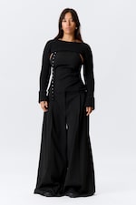 Schwarz - Gestrickter Bolero mit U-Boot-Ausschnitt - 1