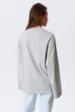 Hellgrau - Oversized-T-Shirt mit langen Ärmeln - 2