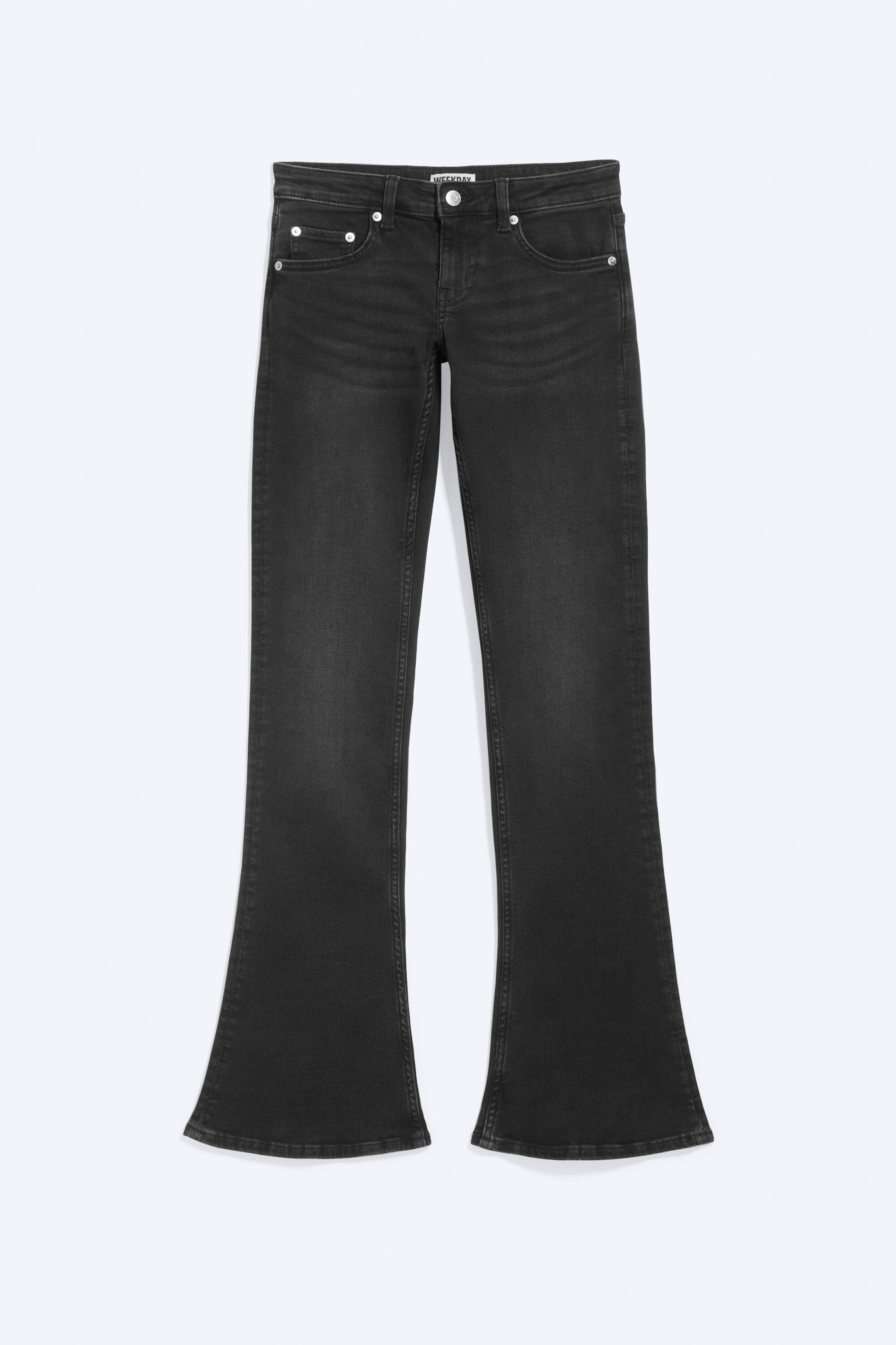 Rope Black – svart - AVA JEANS MED LAVT LIV, SMAL PASSFORM OG UTSVING - 5