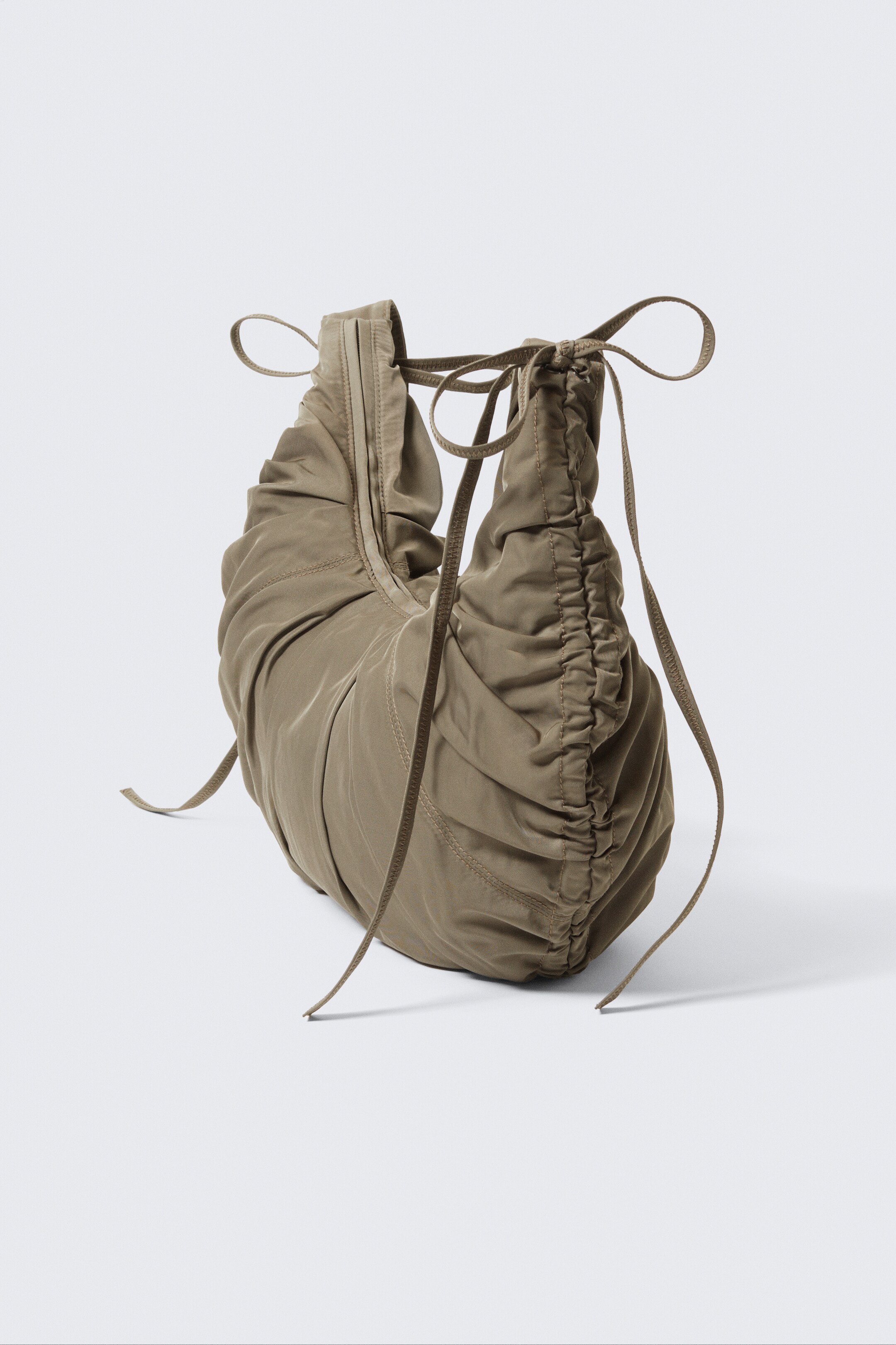 Vezi imaginea mai mare: GEANTĂ CROSSBODY CU DRAPAJ - Dark Beige - FEMEI | H&M RO 3