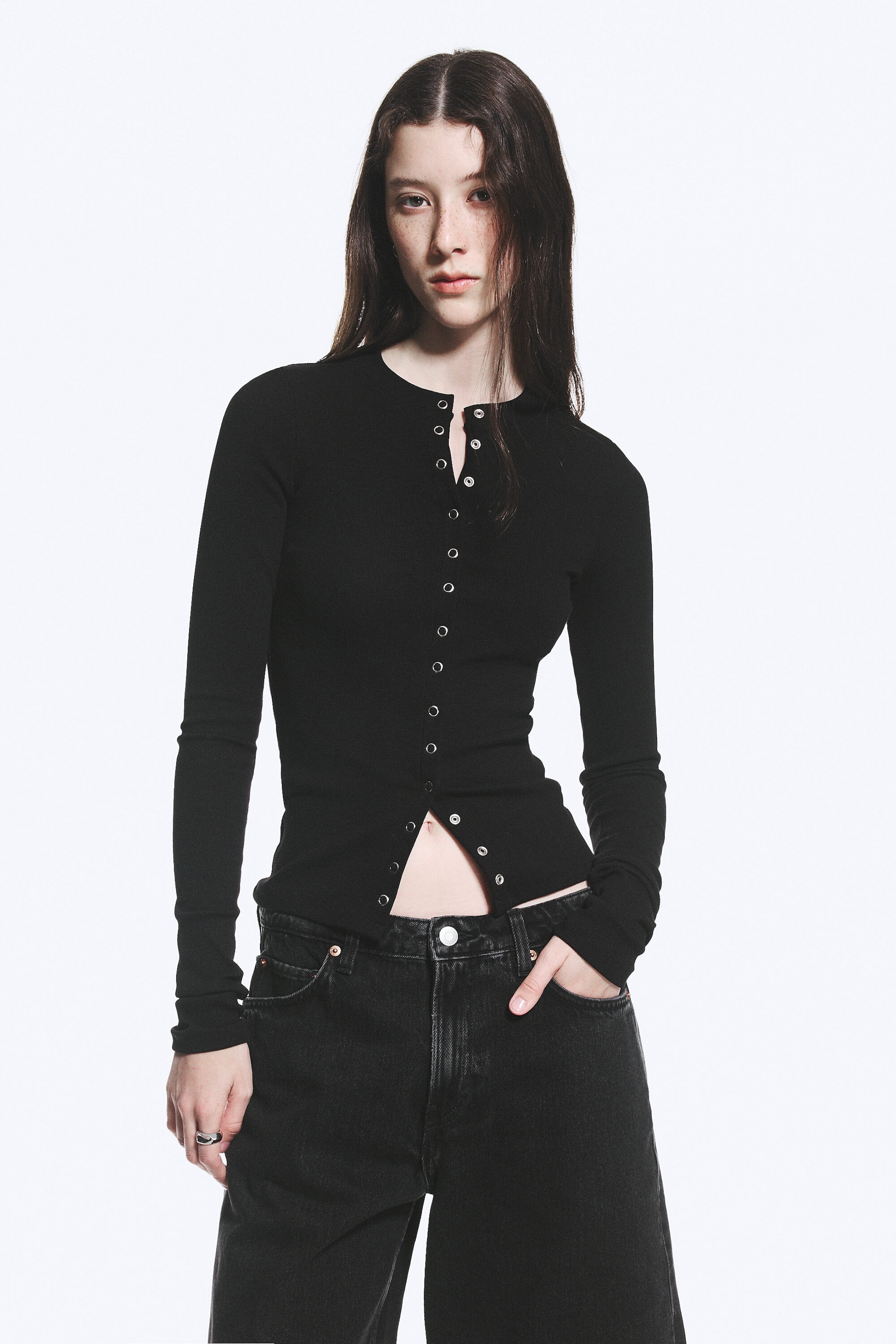 Schwarz - Ribbed Long-Sleeved Cardigan - 1