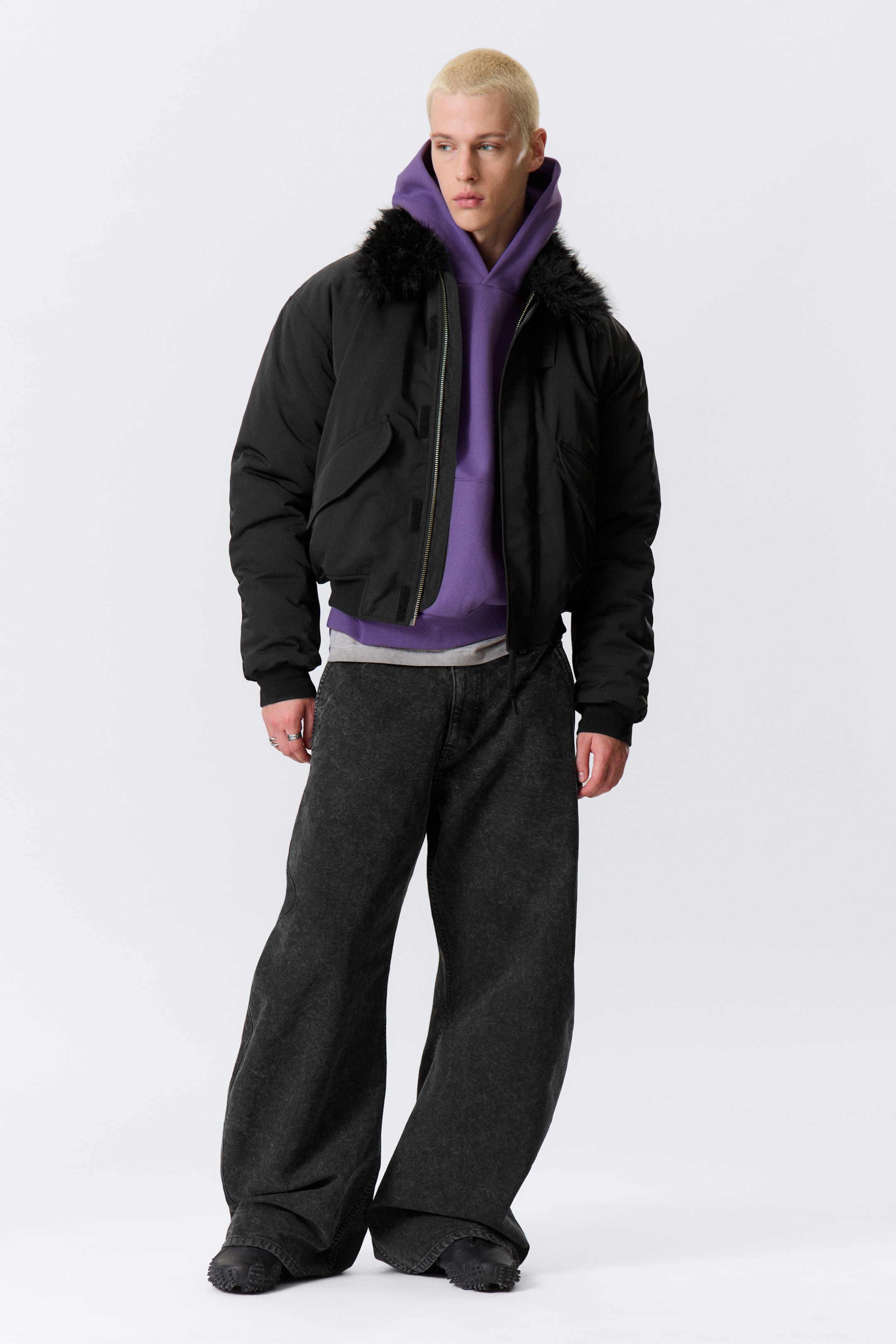 Ver imagem maior: Casaco Bomber Solto com Gola de Pêlo Sintético - Preto - HOMEM | H&M PT 1