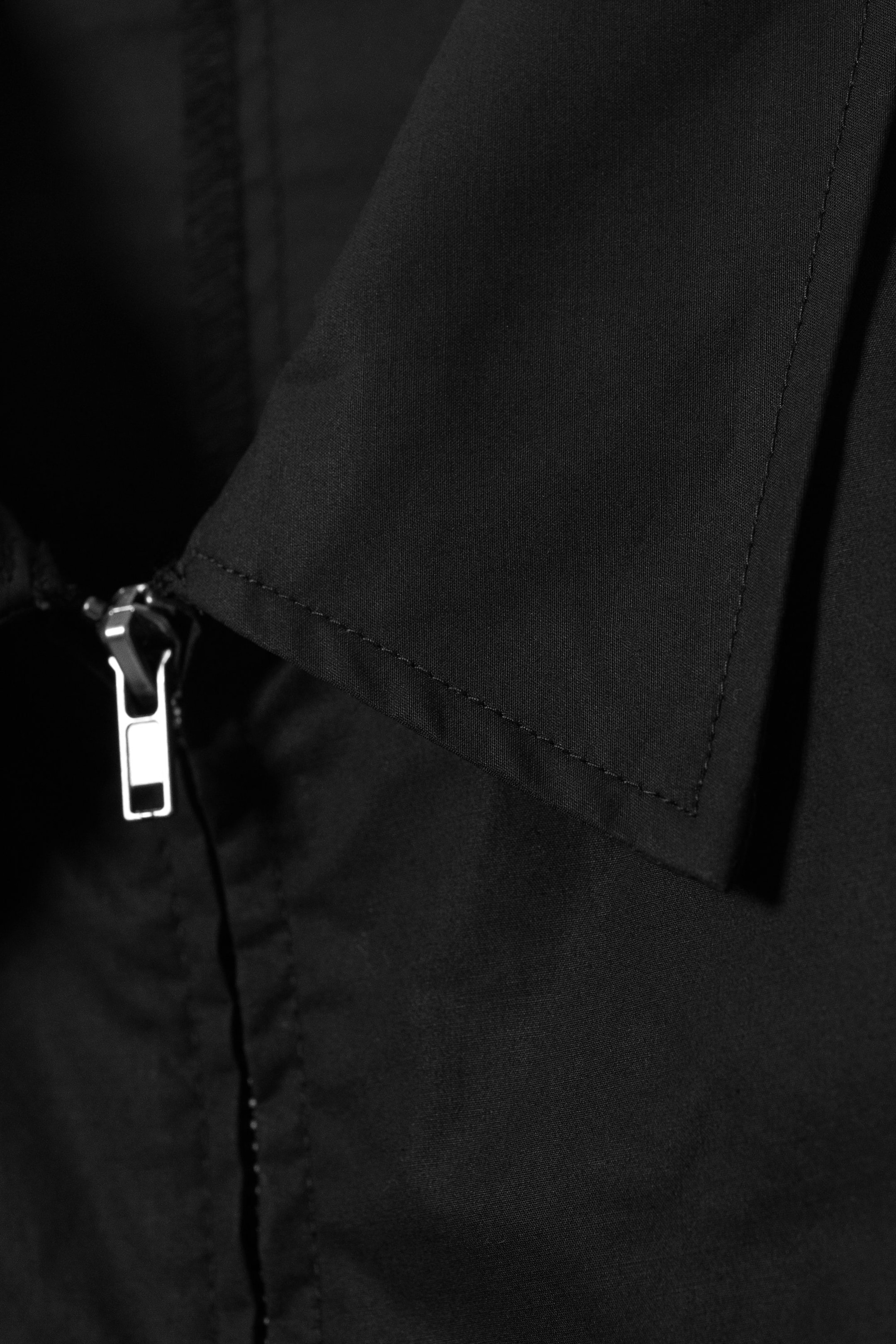 Black - Long-Sleeved Fitted Zip Shirt - 5