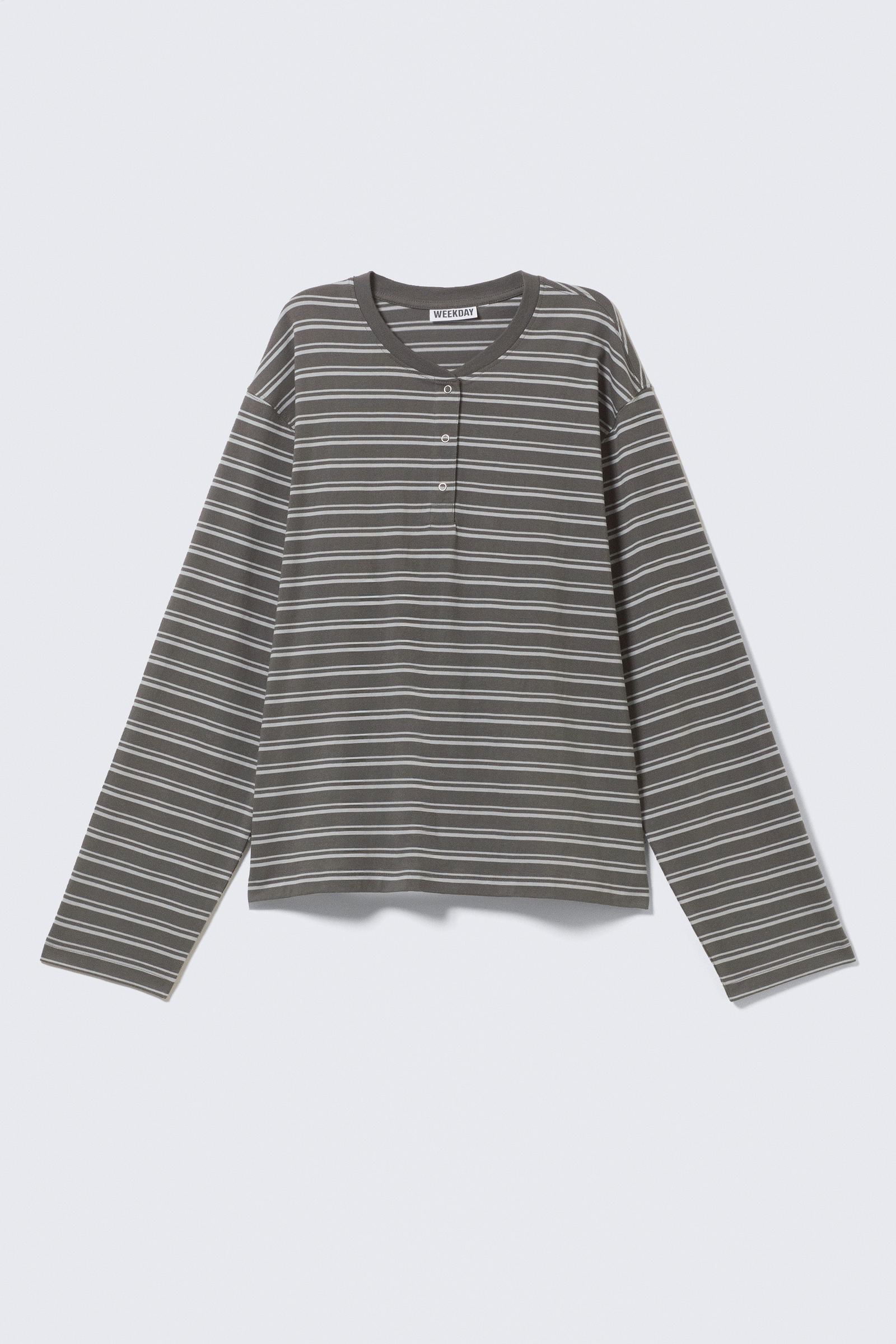 Boxy Long-Sleeved Henley T-shirt