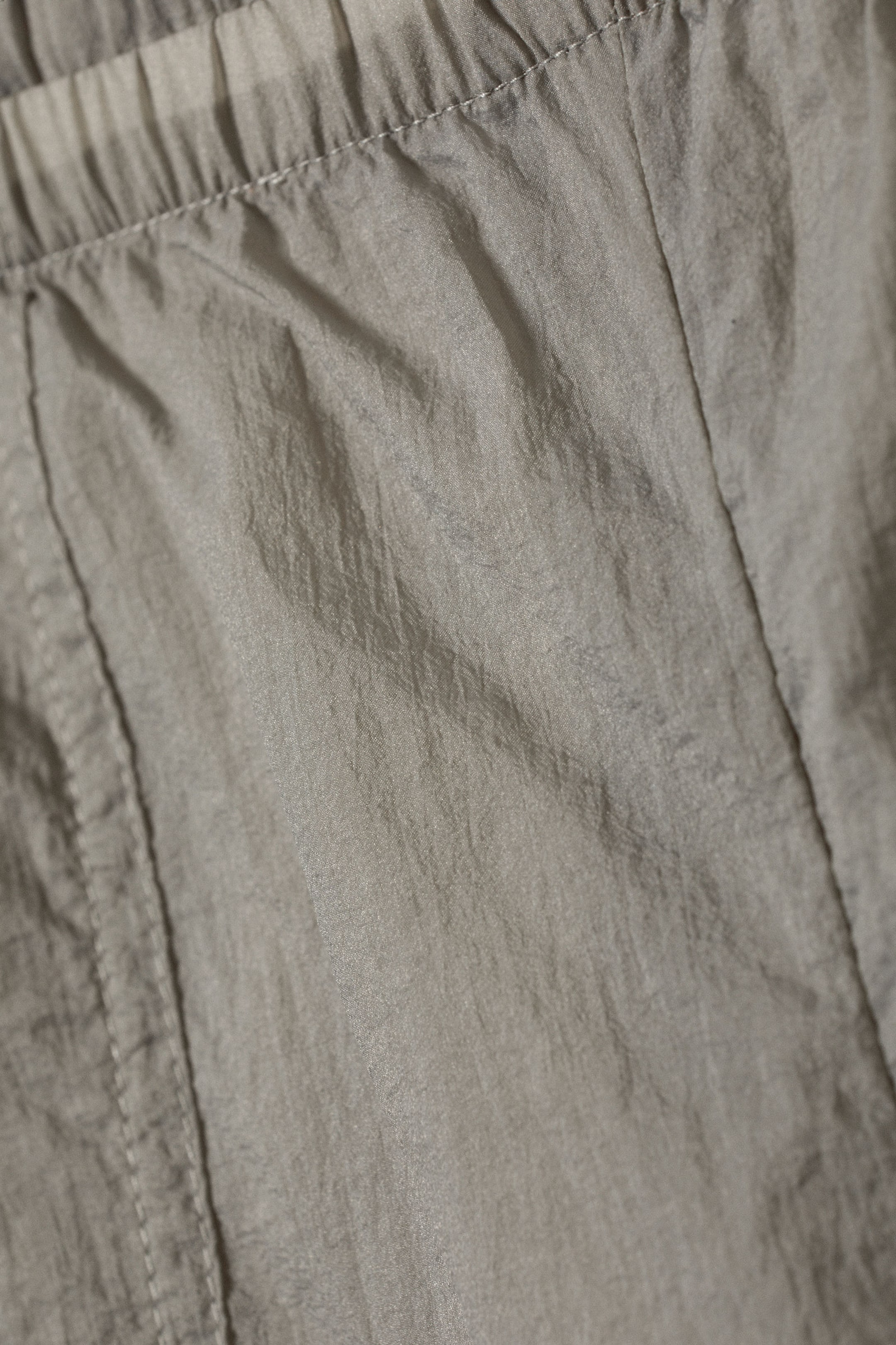 Graubraun - Transparente Nylonhose - 2