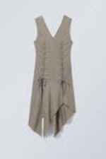 Gestreept vaalbeige - Mouwloze midi-jurk met vetersluiting - 0