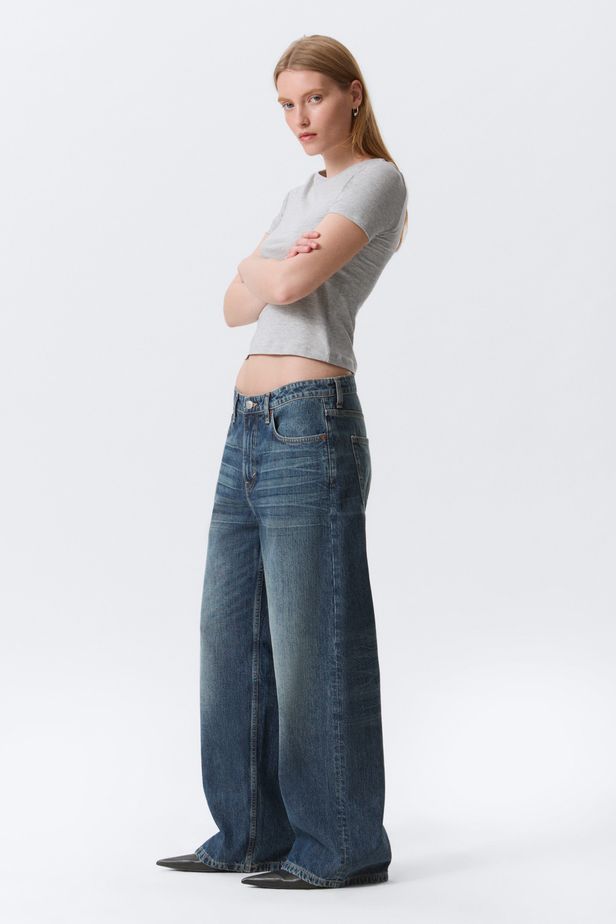 Blue Hymn - Medium Blue - Missy Low Rise Loose Straight Leg Jeans - 2