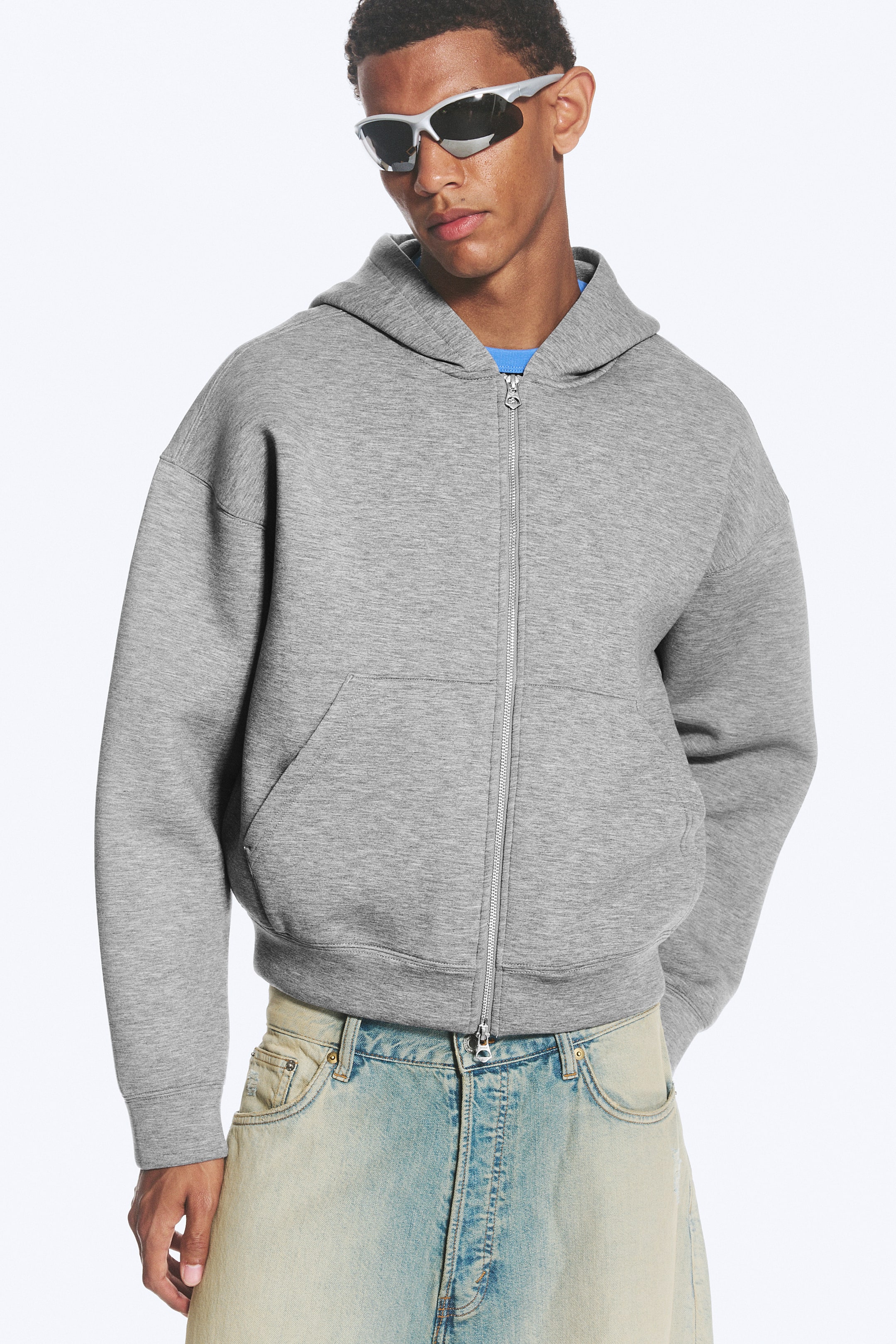 Größeres Bild anzeigen: Scuba-Kapuzenpullover mit Reißverschluss Simon - Graumeliert - Men | H&M AT 1