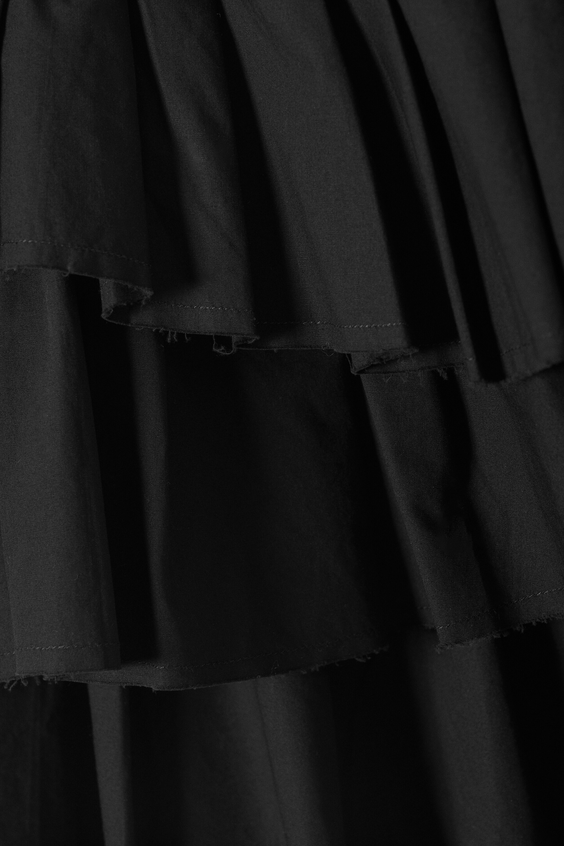 Grotere afbeelding bekijken: Geplooide, gelaagde minirok - Zwart - DAMES | H&M NL 2