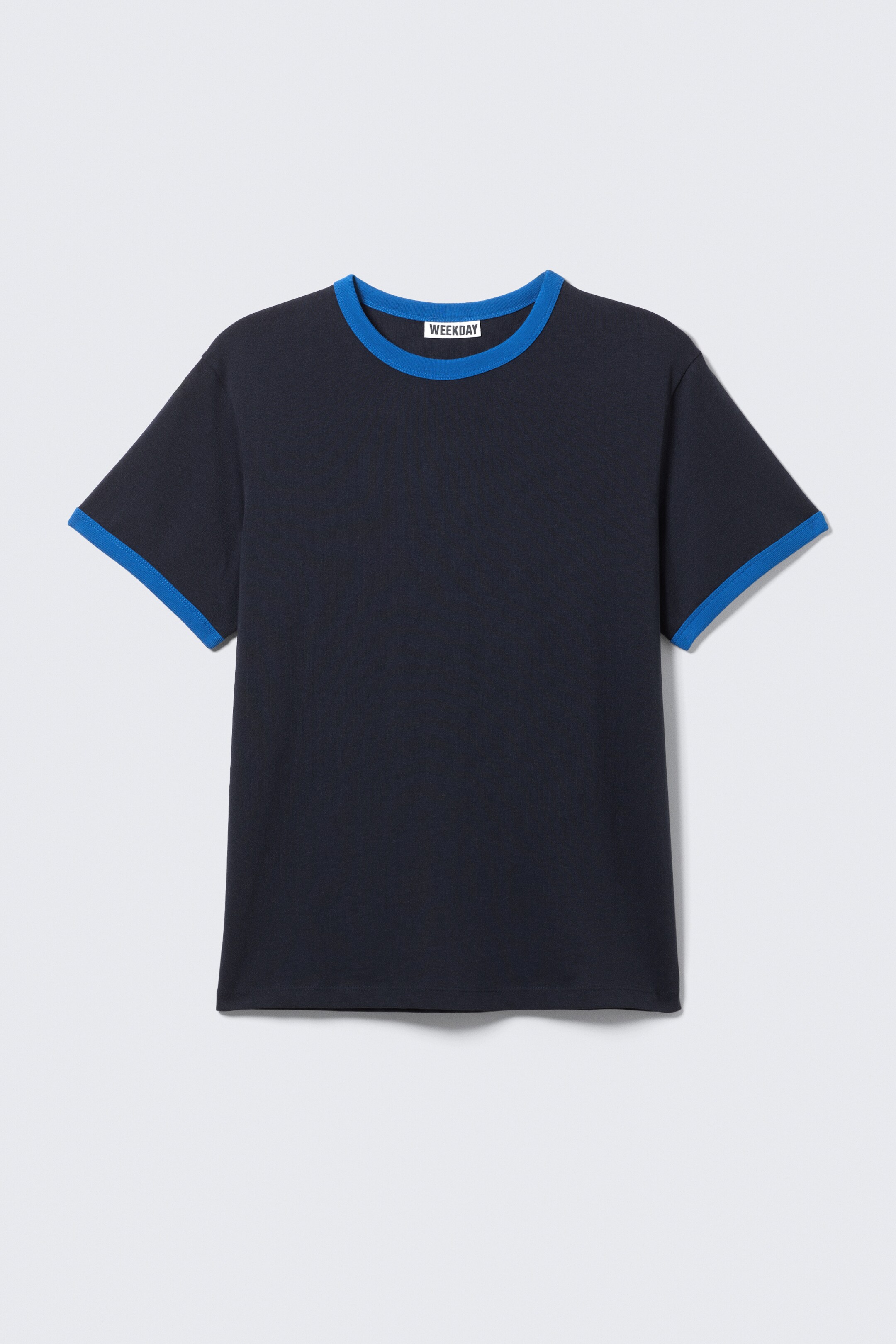View larger image: Short-Sleeved Contrast Trim Cotton T-shirt - Dark Blue - Men | H&M GB 4