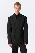 Schwarz - Nadelstreifen - Doppelreihiger Blazer mit körpernaher Passform - 0