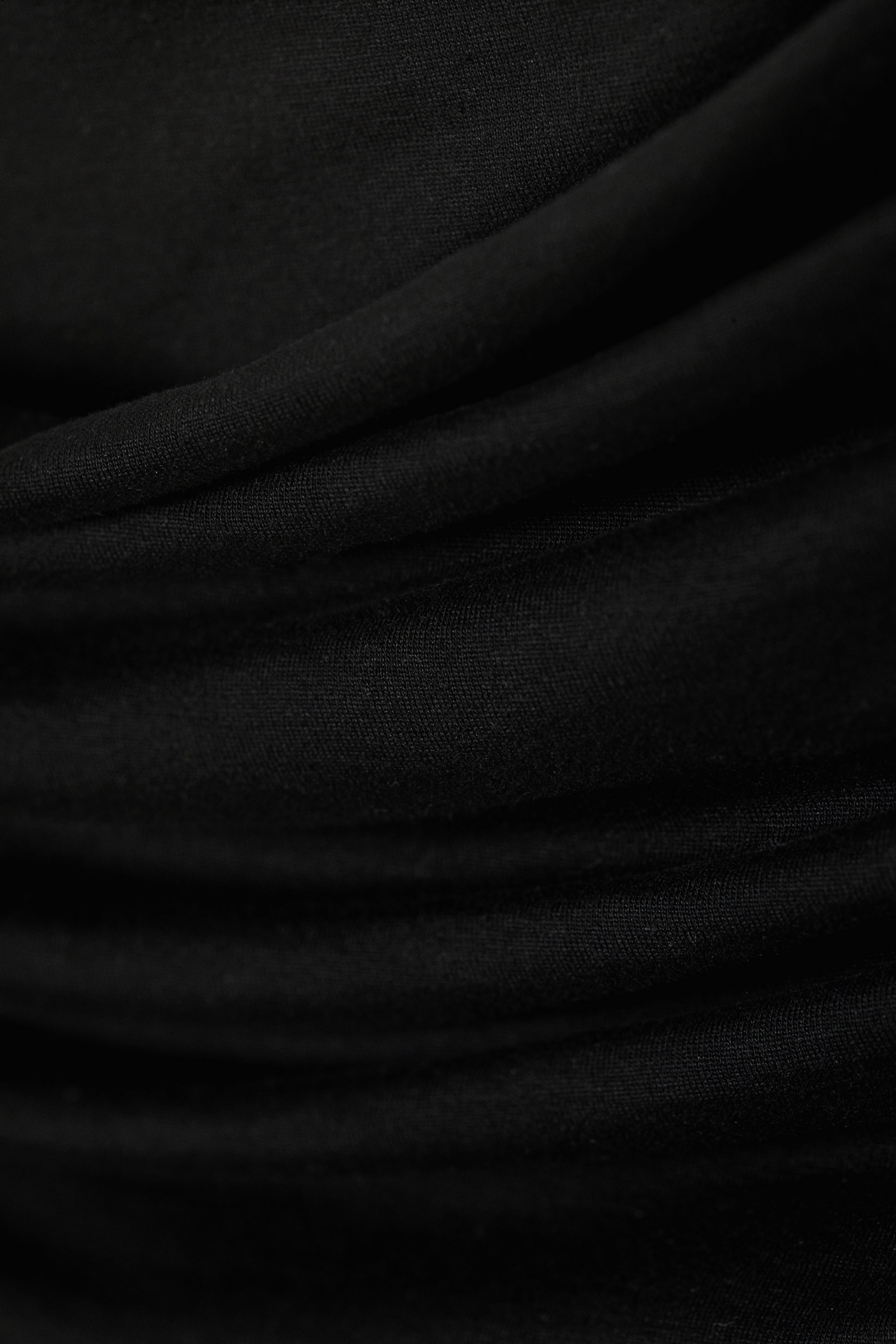 Zwart - Gedrapeerde maxirok met trekkoord - 2