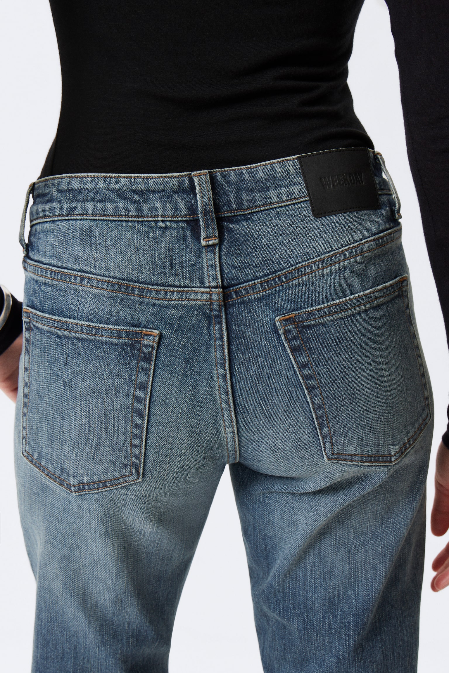 Jeans Bootcut Slim de Cintura Média - Azul Trovoada - Azul Escuro/Paloma Preto - Preto/Perseus Blue - Azul Médio - 6