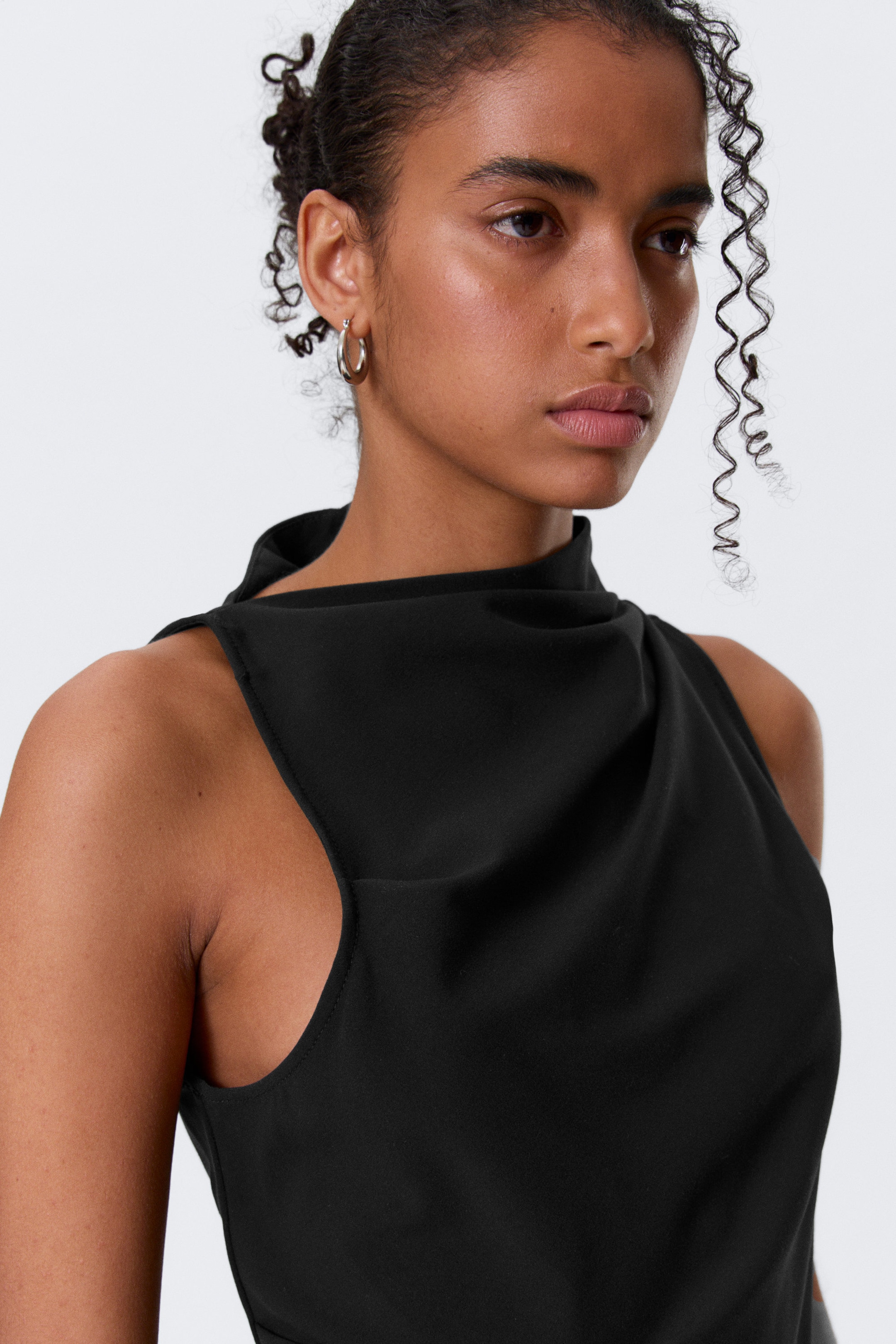 Black - Asymmetric Sleeveless Suiting Top - 2