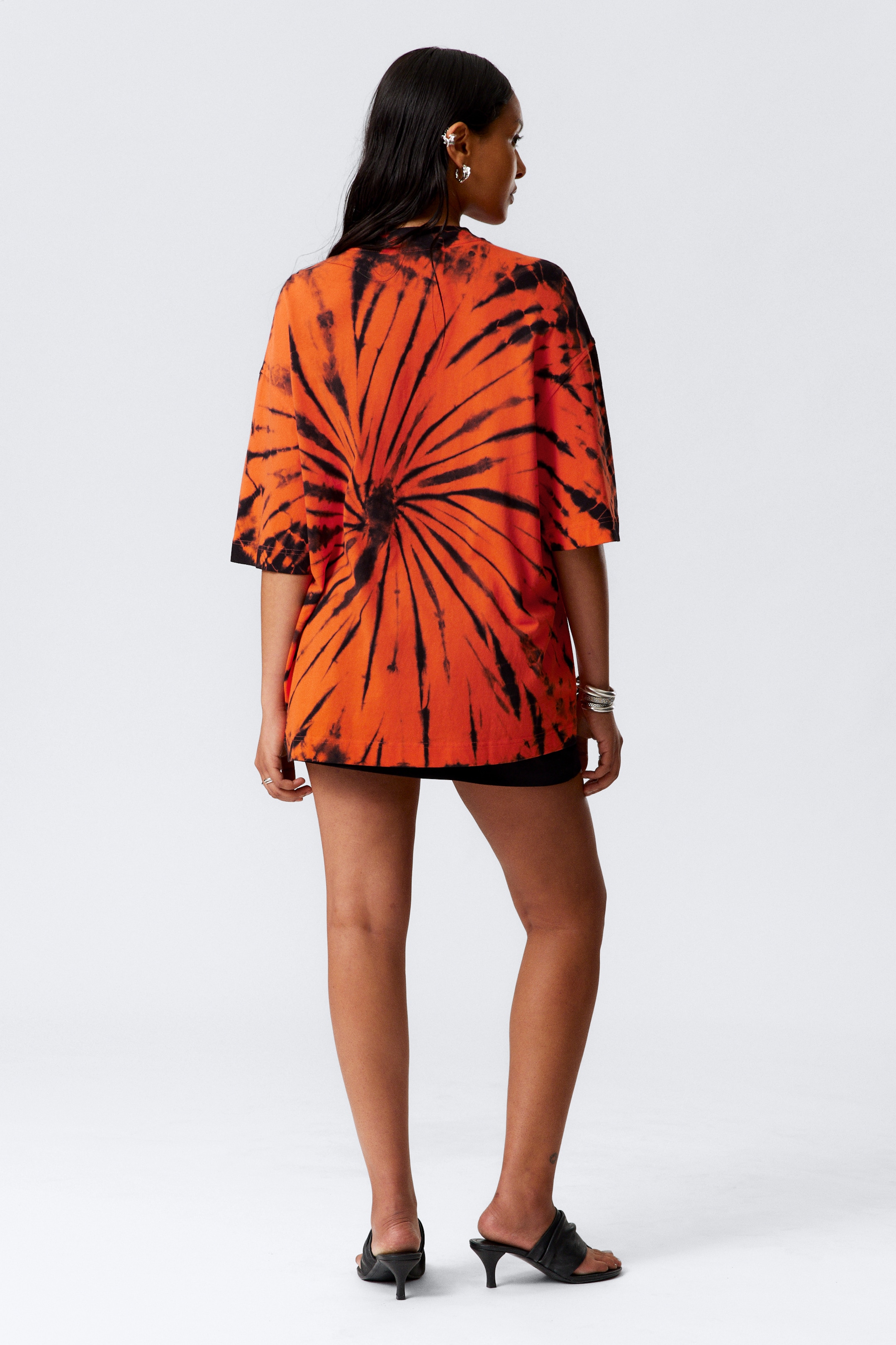 Grösseres Bild ansehen: Weites Oversize-T-Shirt mit Print - Orangefarbene Batik - DAMEN | H&M CH 3