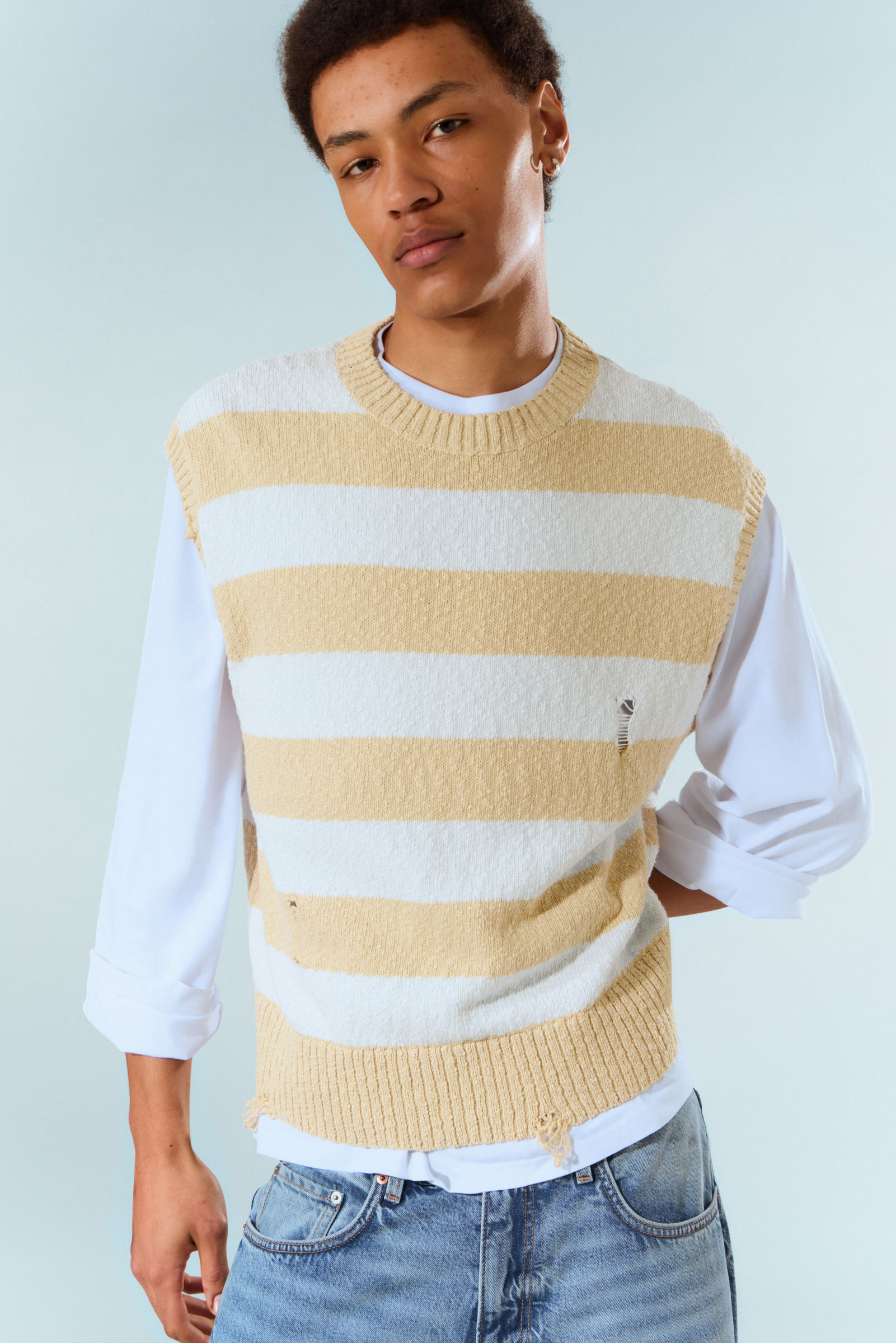 Relaxed Distressed Knitted Vest Relaxed Distressed Knitted Vest