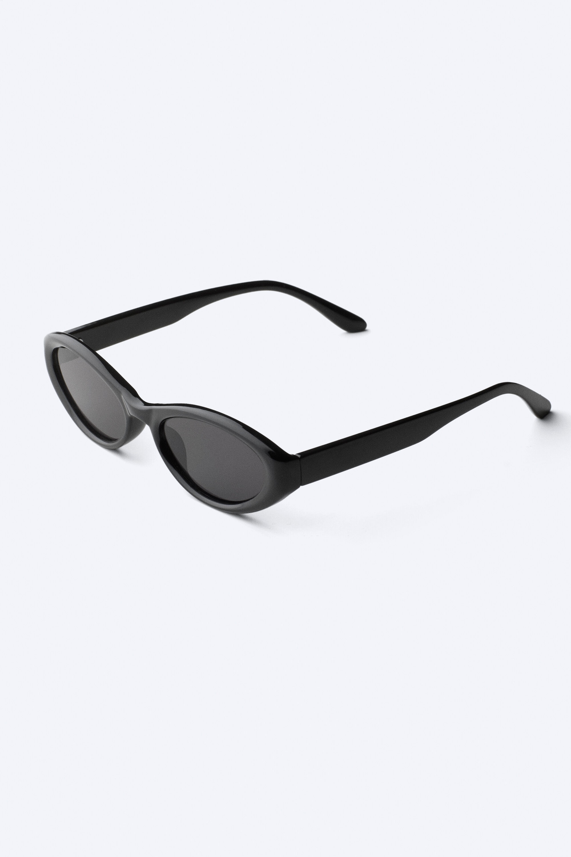 oval sunglasses - Black - Black Lenses | Weekday WW