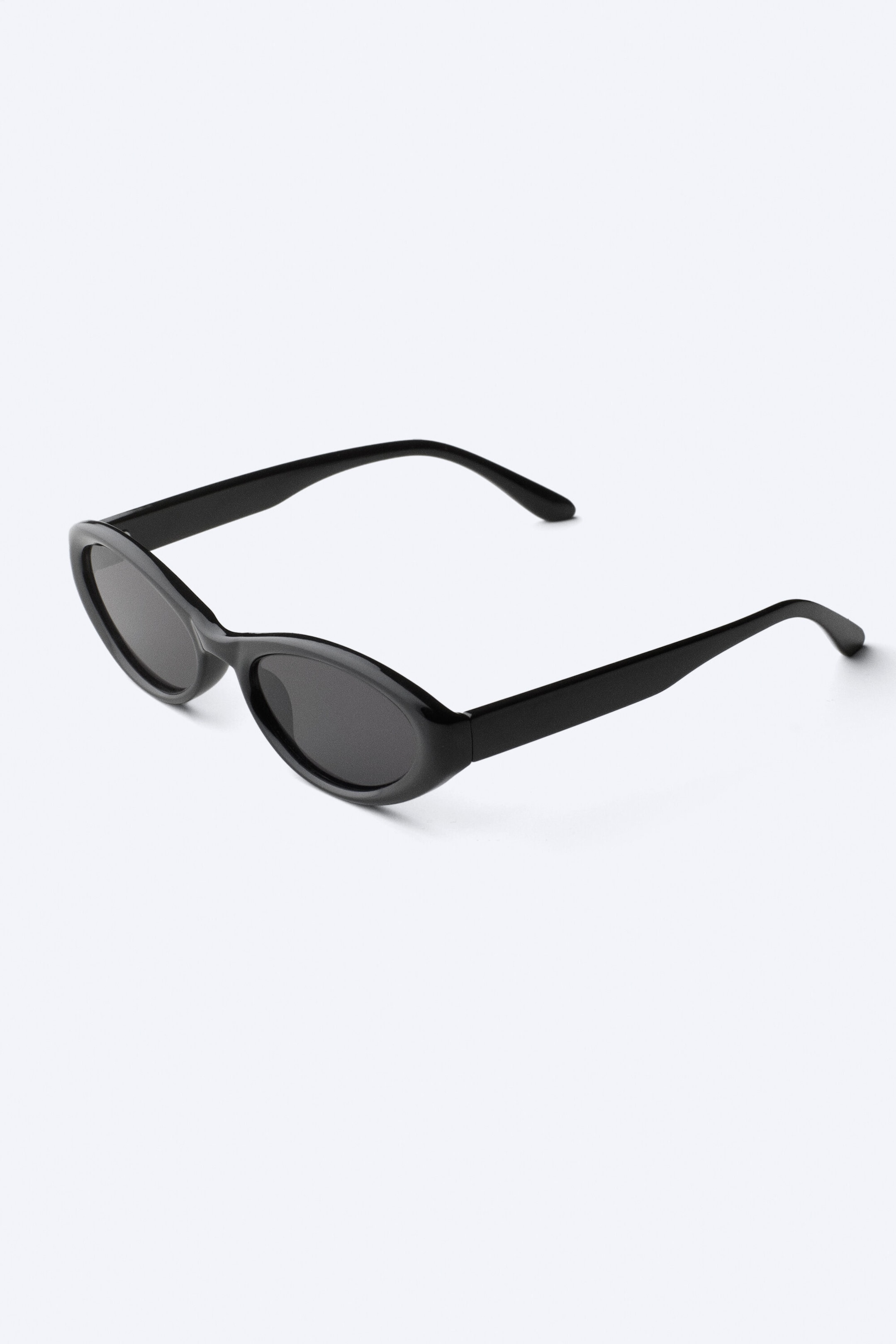 Black - Black Lenses - Oval Sunglasses - 3