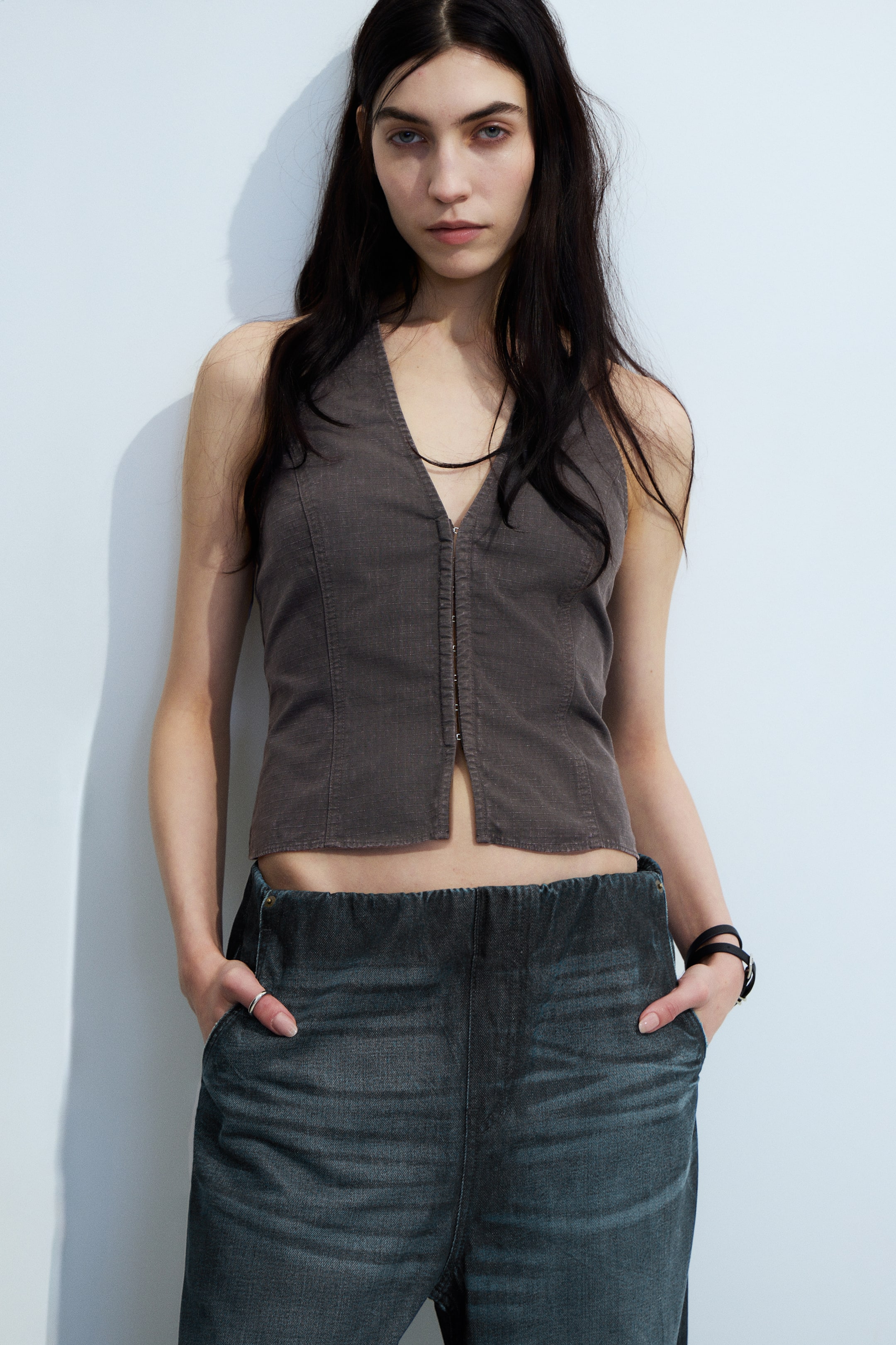 Ver imagem maior: Top Ripstop Halter com Decote em V - Cinzento-escuro - SENHORA | H&M PT 1