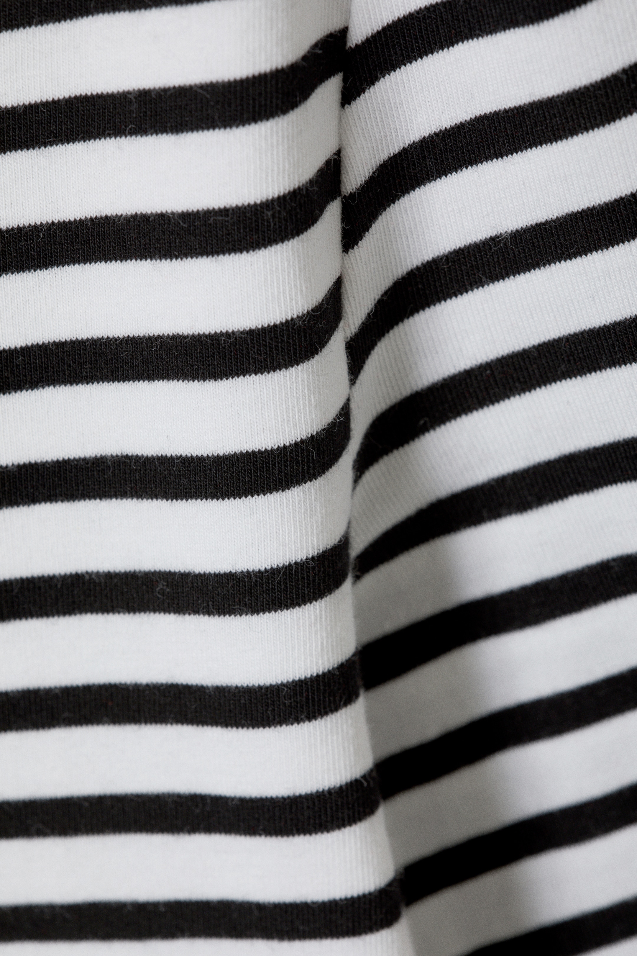 Größeres Bild ansehen: Longsleeve aus Baumwolle - Weiß - Schwarze Streifen - Ladies | H&M DE 5