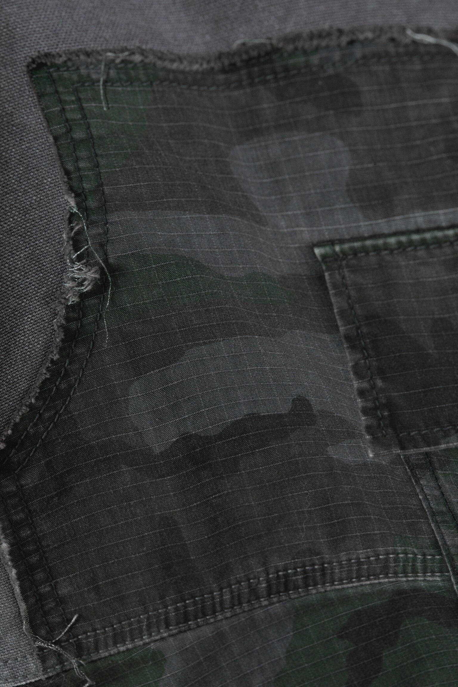 Volné patchworkové cargo kalhoty - Prachově modrá & maskáč - 9