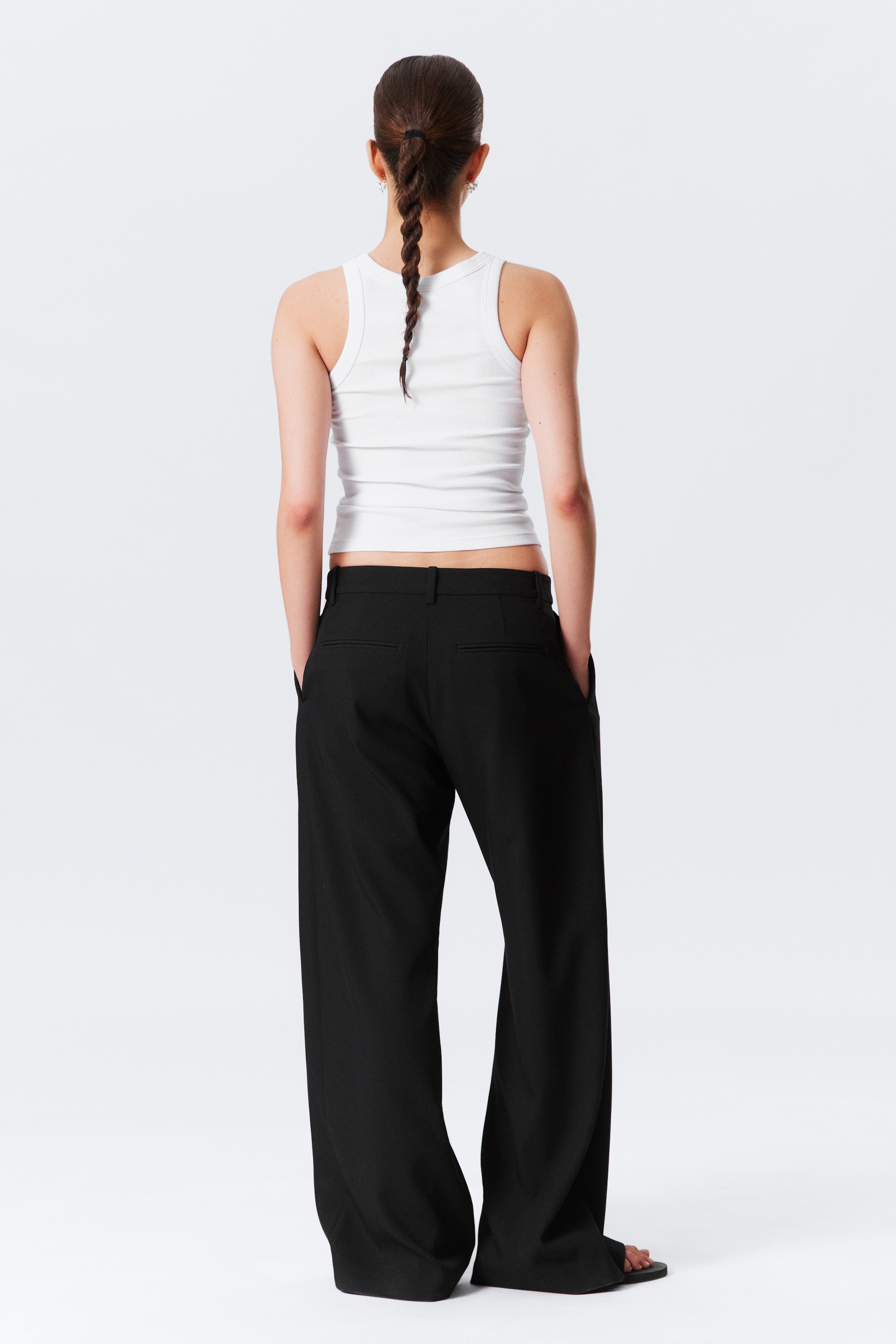 Ver imagen más grande: Pantalón sastre ancho de tiro bajo - Negro - MUJER | H&M ES 4