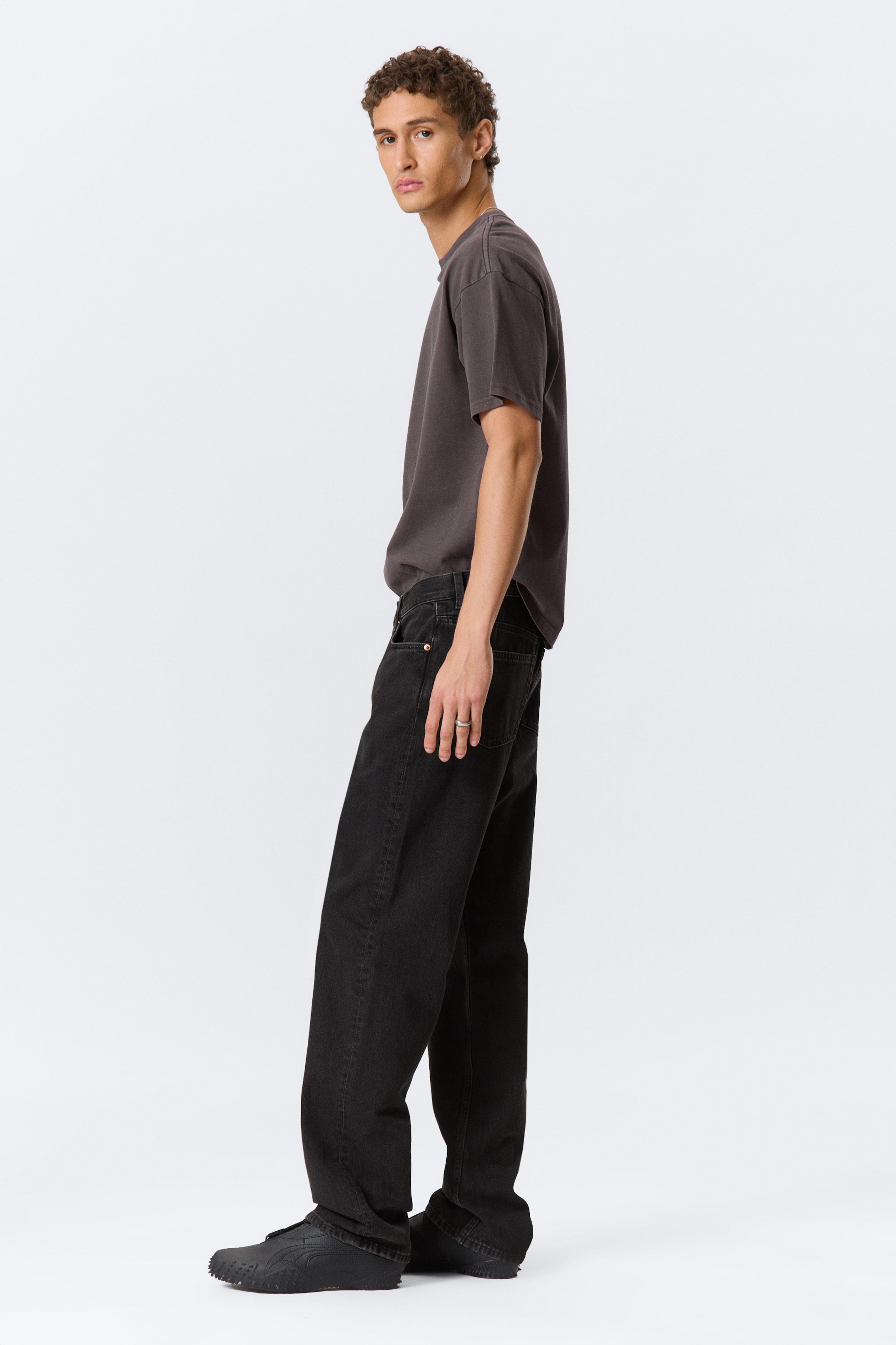 Tuned Black - Black - Space Mid Rise Relaxed Straight Leg Jeans - 2