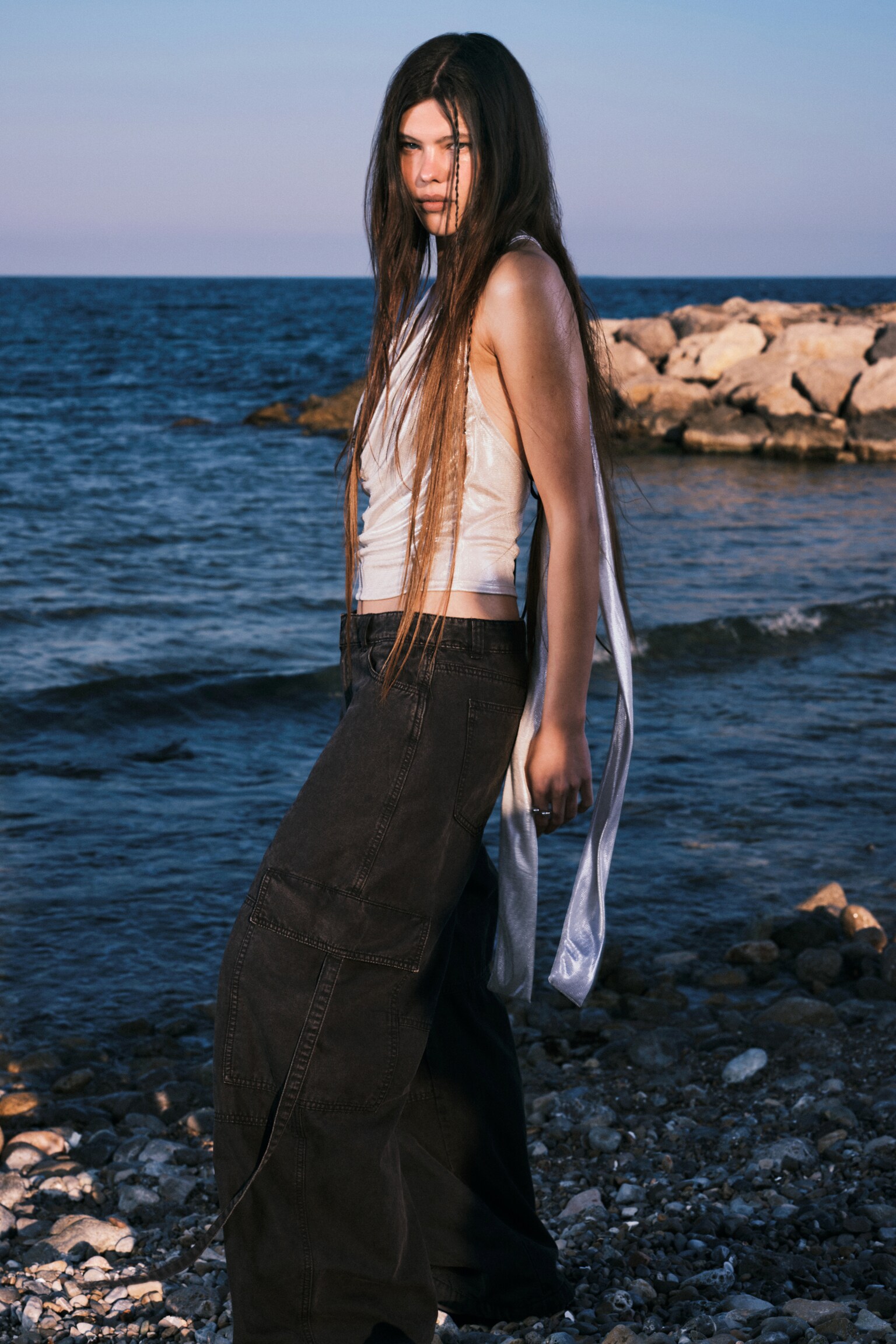 Pantaloni cargo in twill a vita bassa con lacci - Grigio scuro