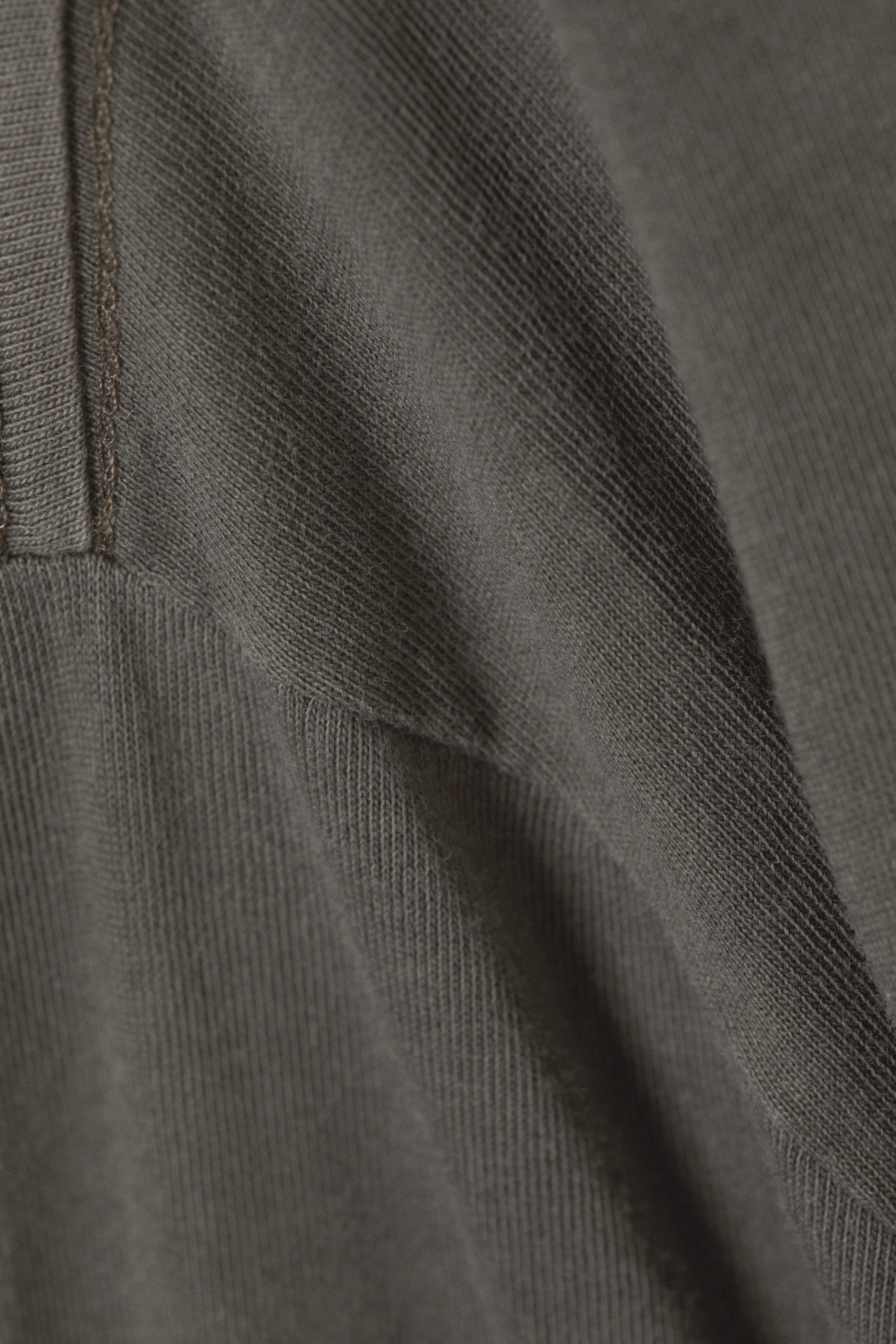 Dark Mole - Relaxed Long-Sleeved Pyjama T-shirt - 5