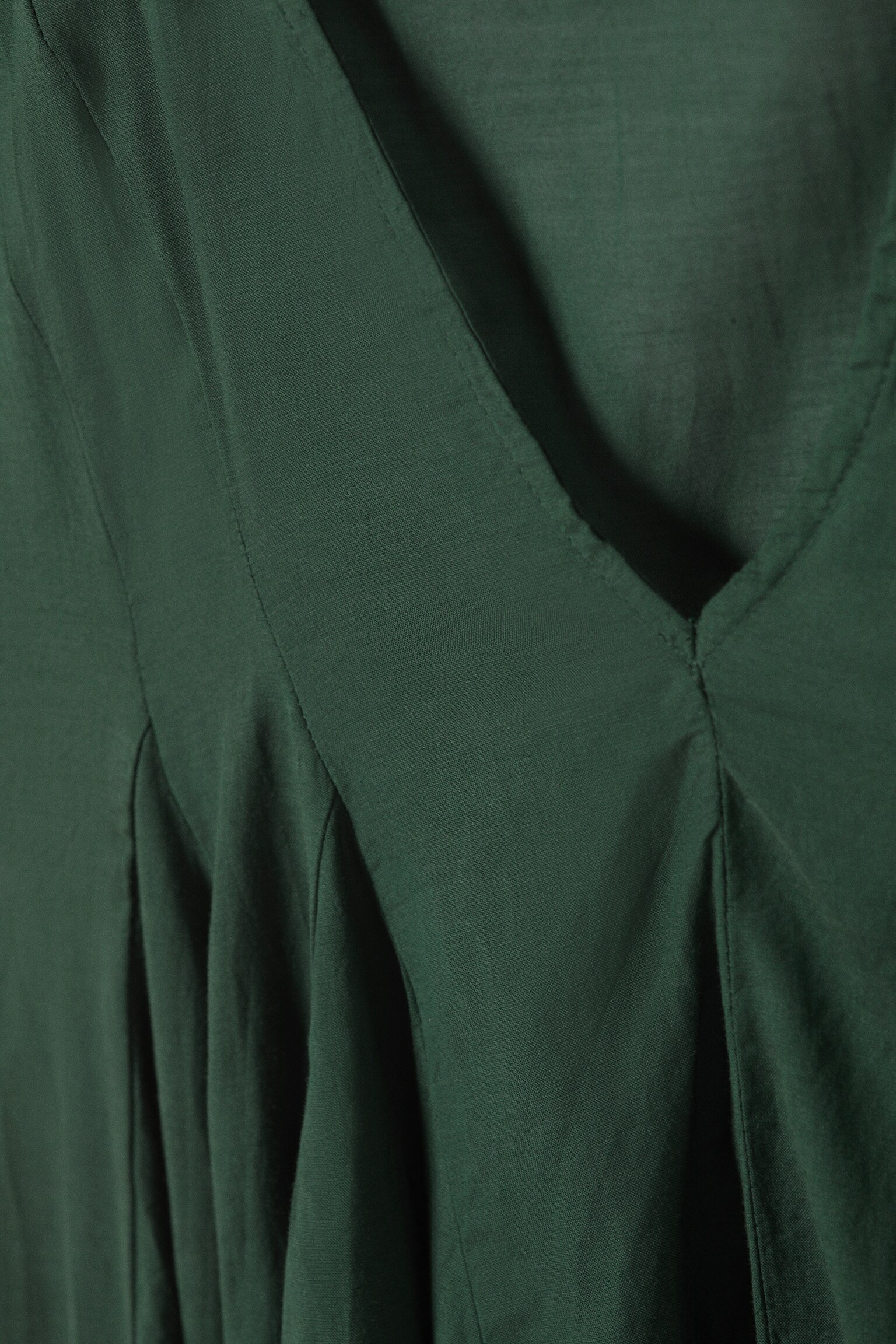 Minivestido fluido con escote en V - Verde oscuro/Negro/Blanco - 4