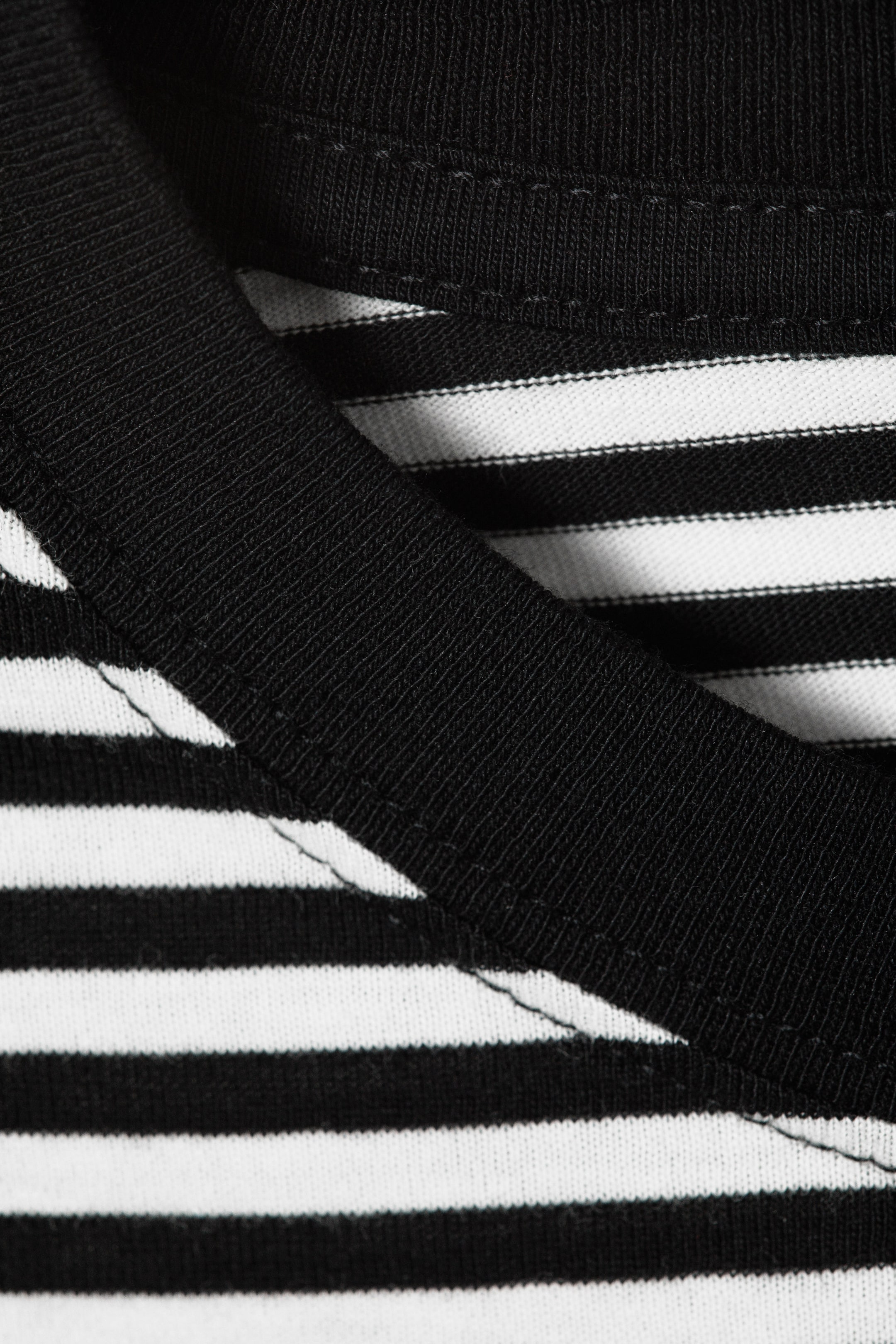 Black & White Stripes - Relaxed Long-Sleeved Cotton T-Shirt - 5