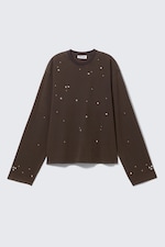 Dunkelbraun - Oversized Longsleeve mit Nieten - 3