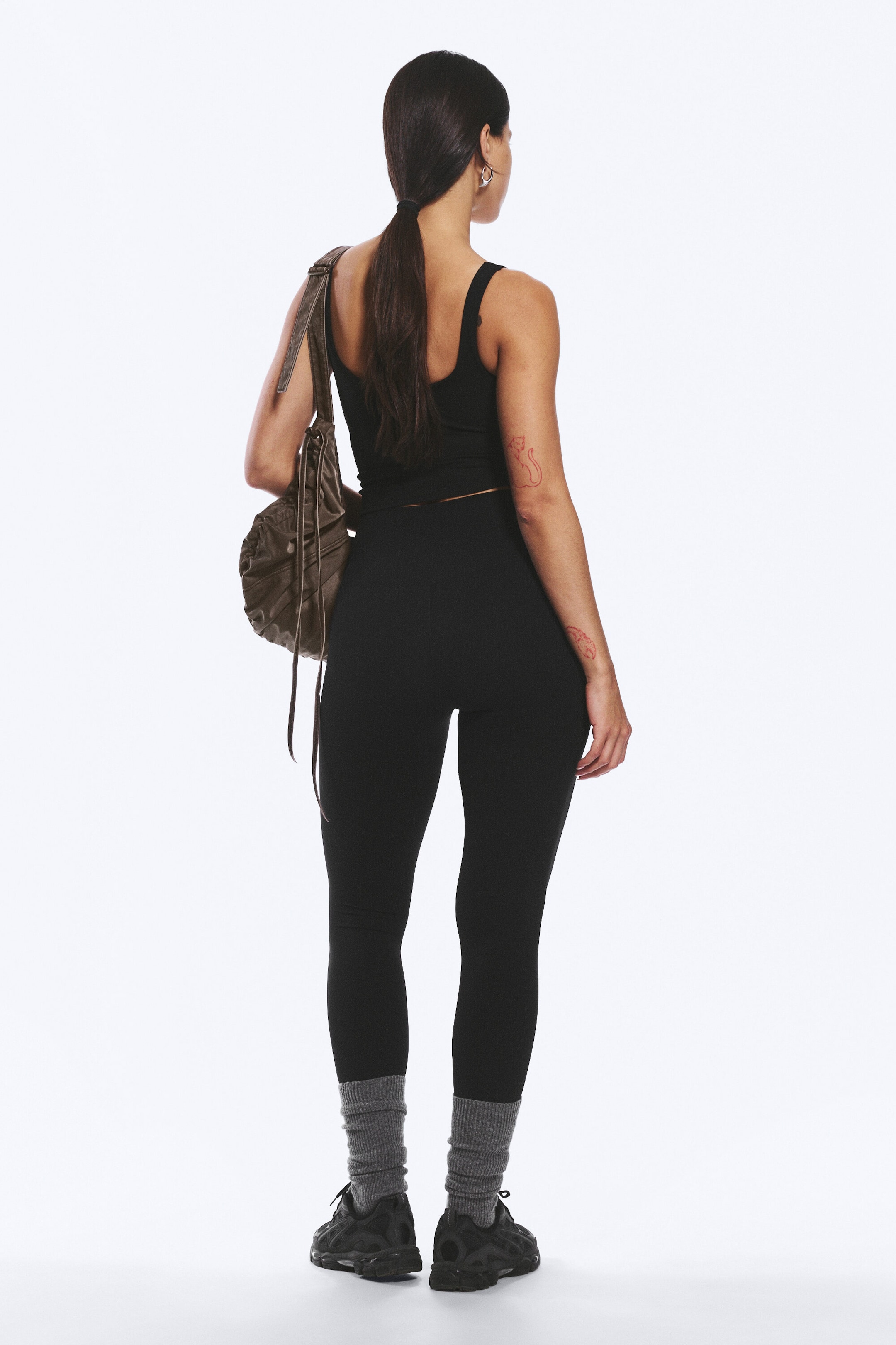 Schwarz - Sporttights mit hohem Bund - 2