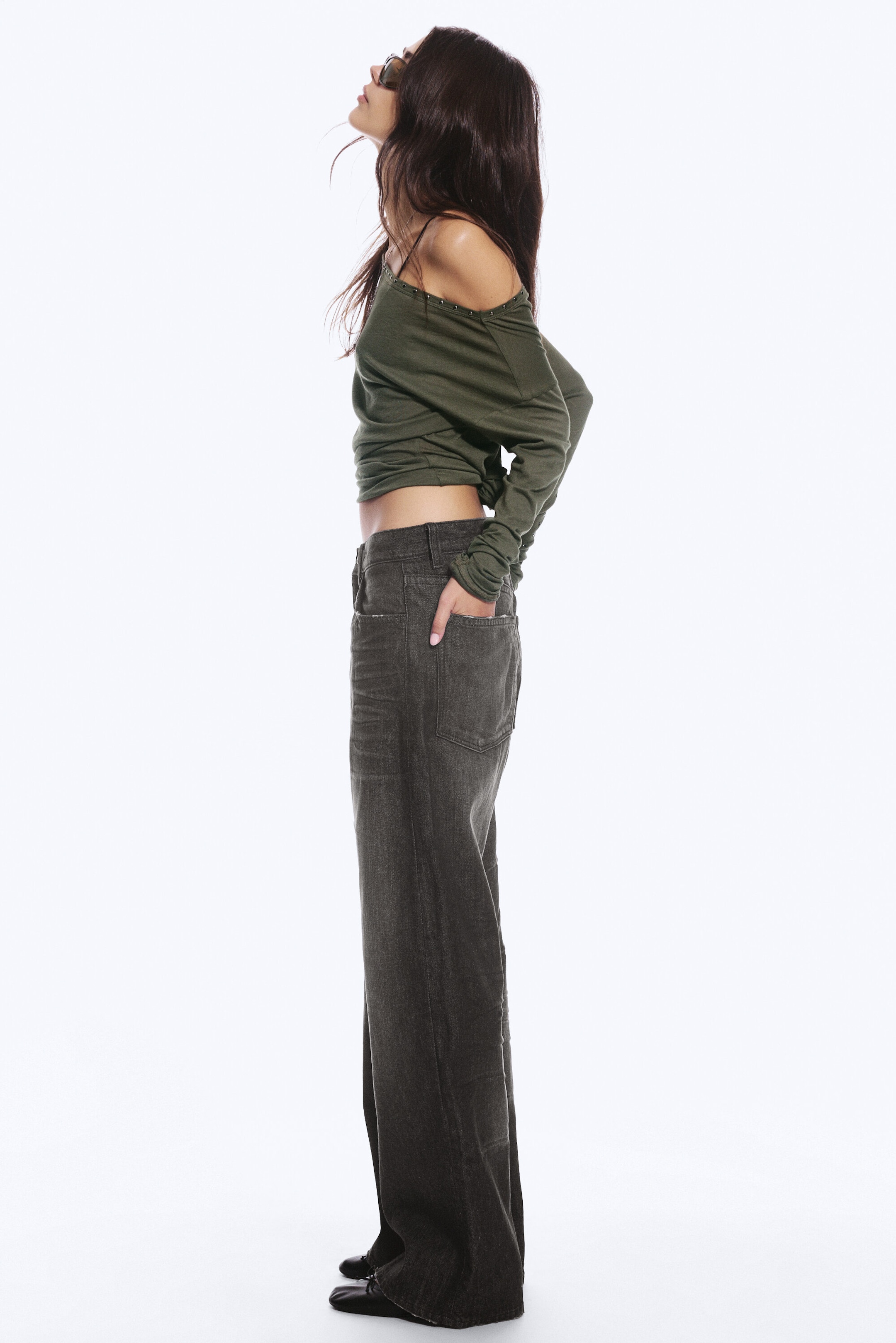 Chafe Black - Looser Regular Waist Loose Straight Jeans - 8