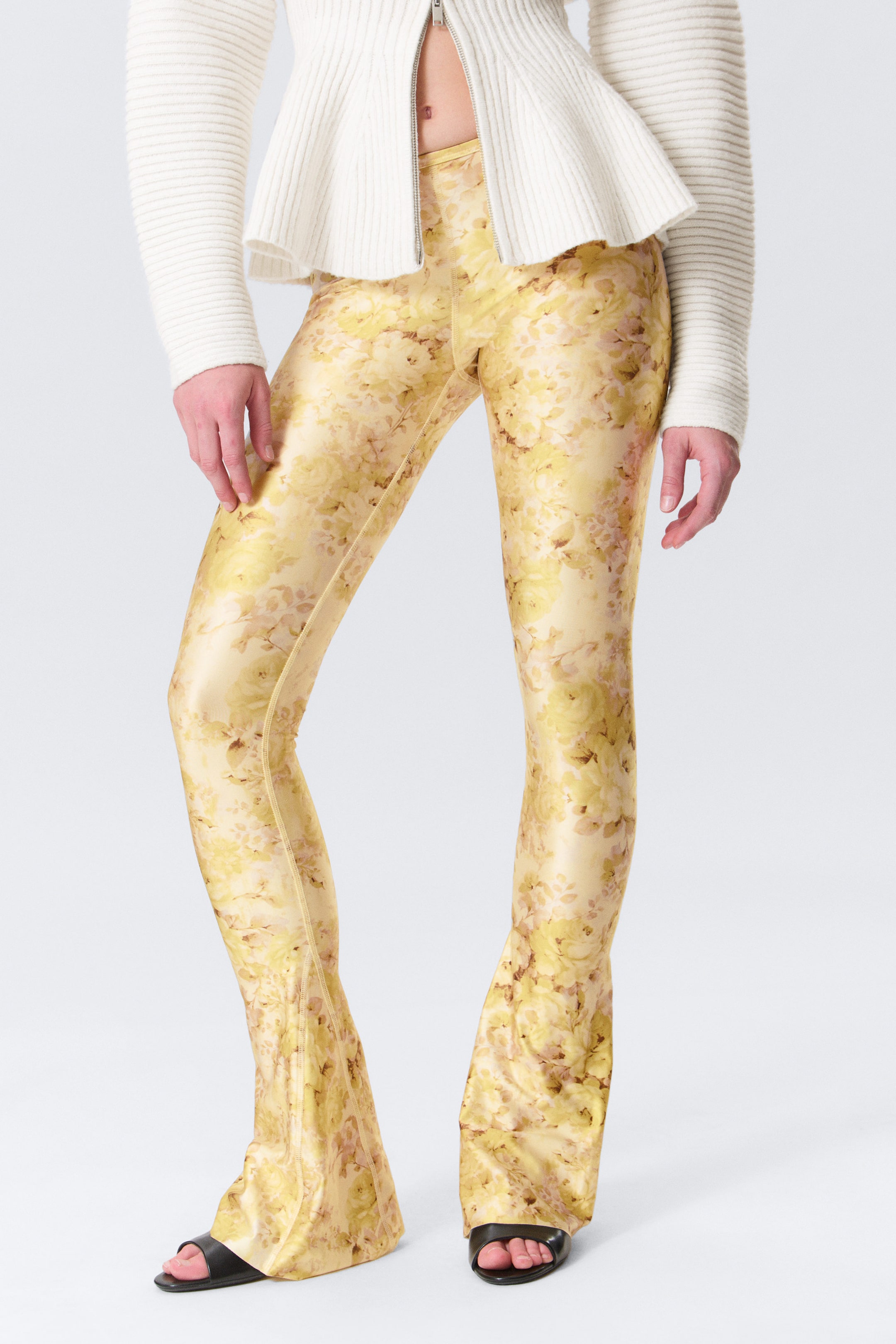 Light Yellow - Floral - Low Rise Flared Stretch Trousers - 2