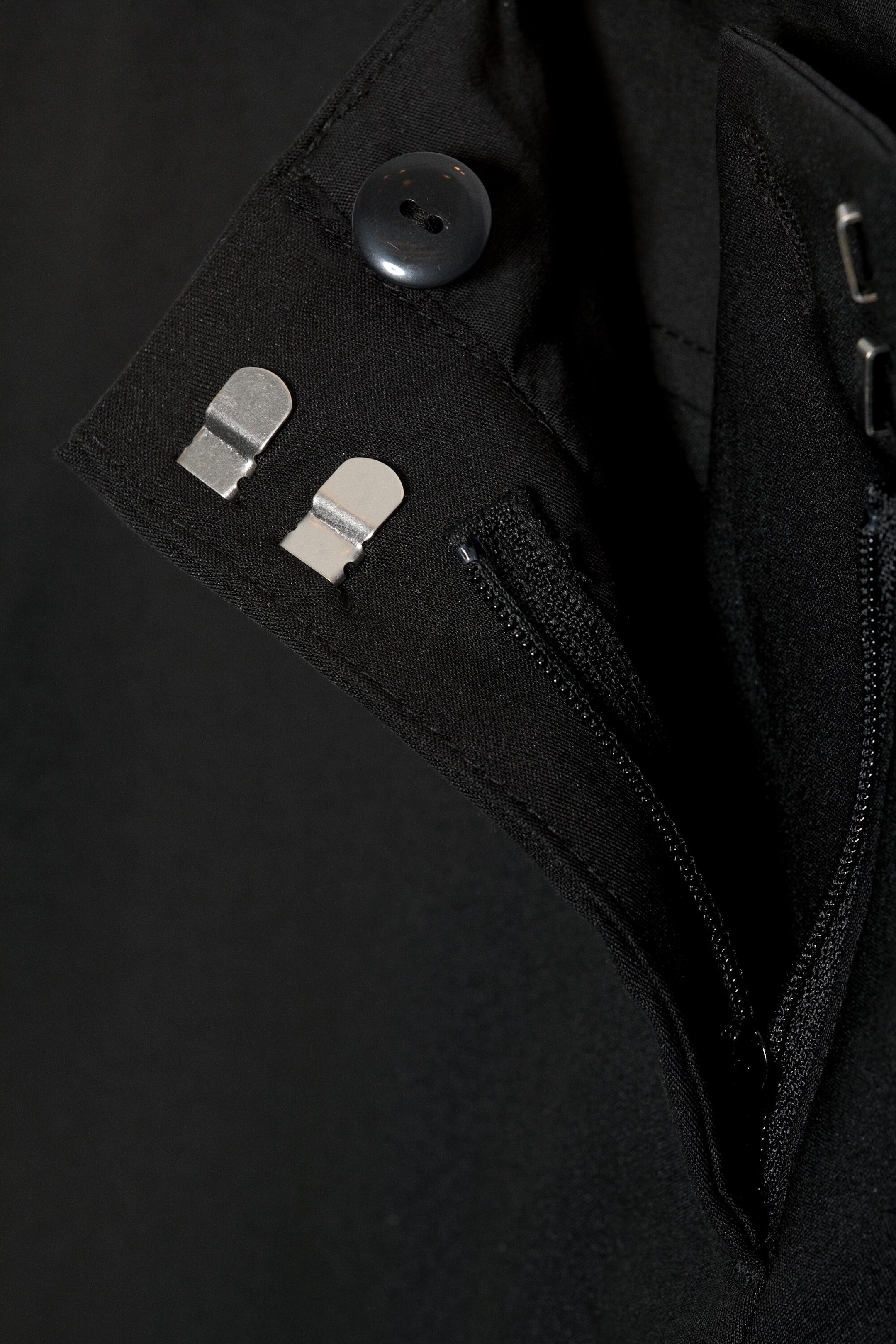 Svart - Dressbukse med bootcut og lavt liv - 5