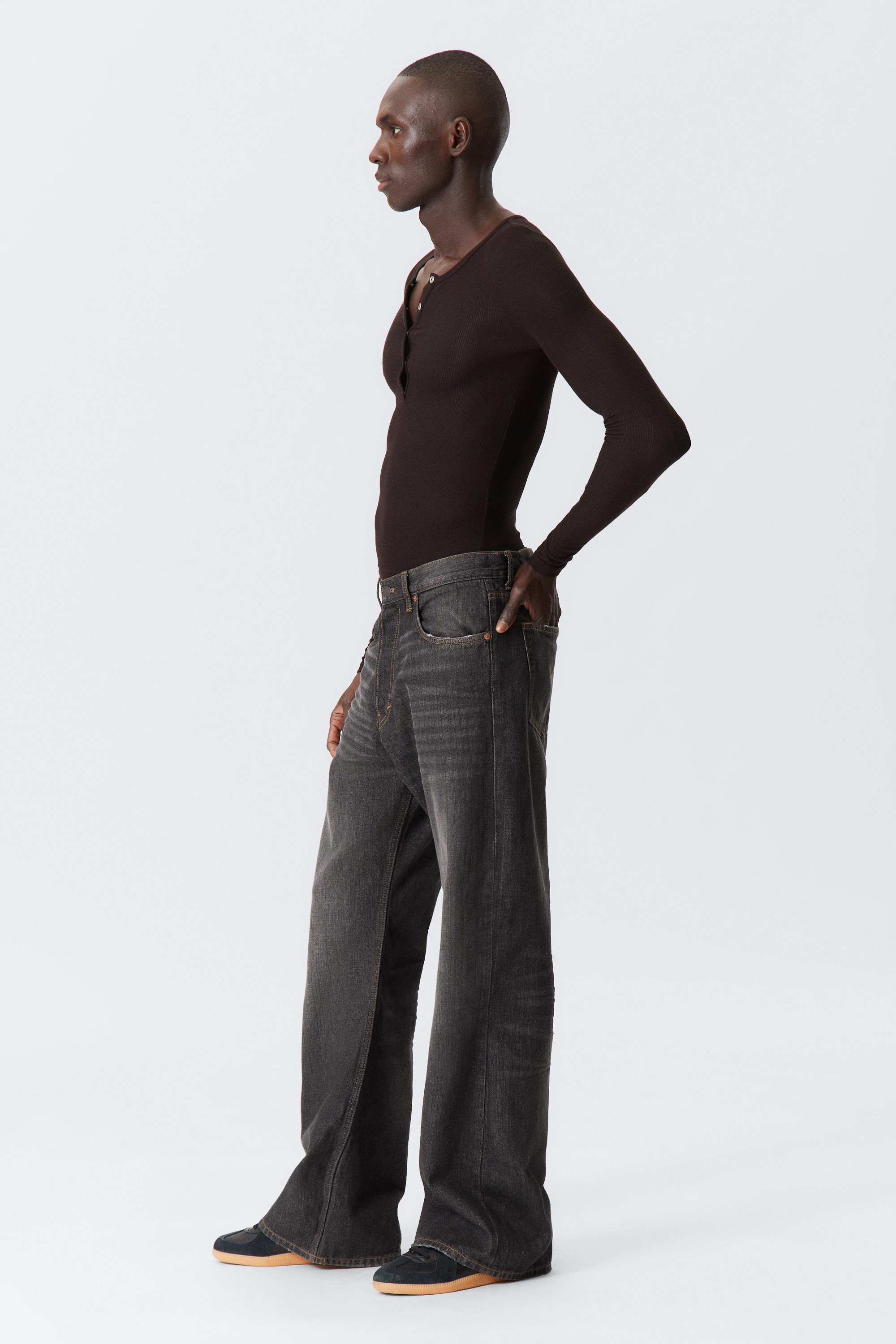Ash Black - Schwarz - Time Loose Bootcut Leg Jeans - 5