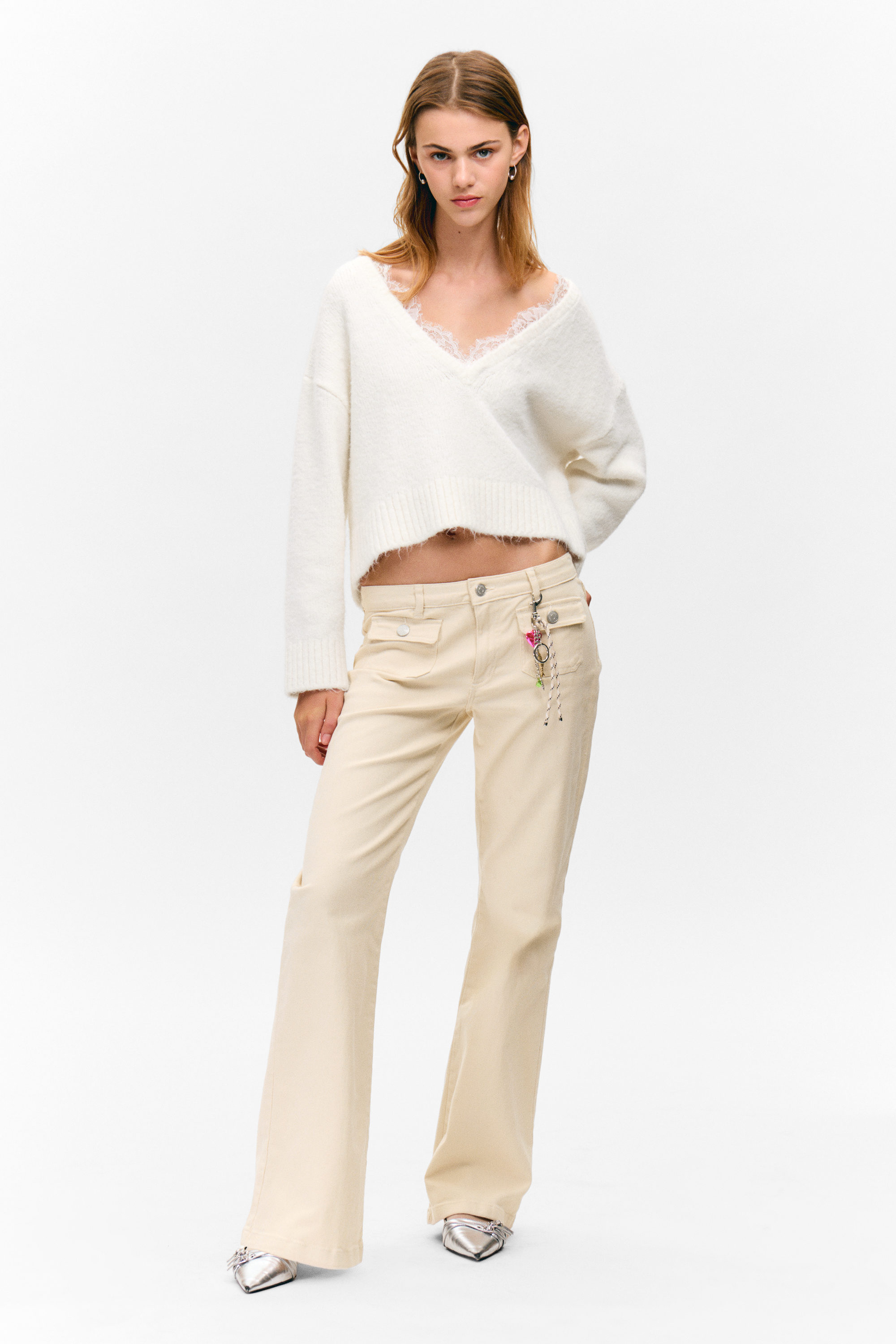 Ljusbeige - Bootcut-byxor i twill med låg midja - 1