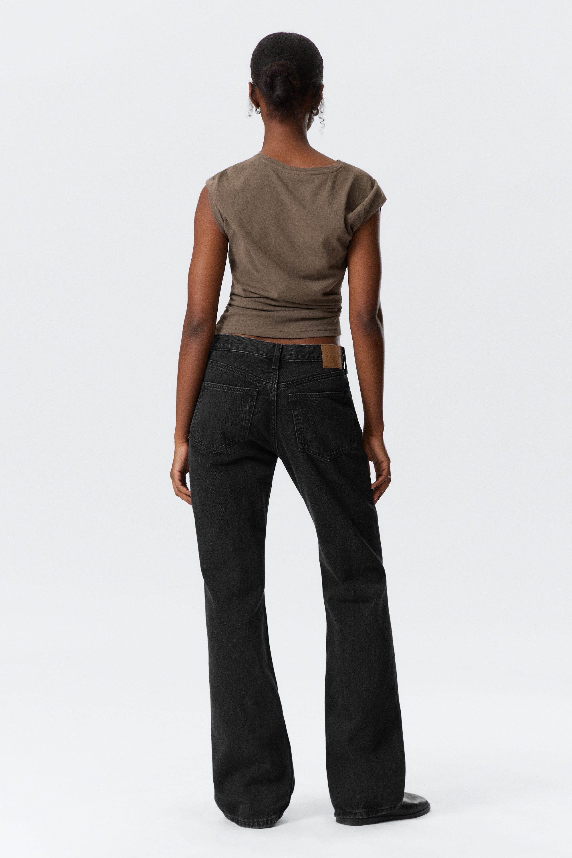 Tuned Black – Zwart - Moon Mid Waist Regular Bootcut Leg Jeans - 4